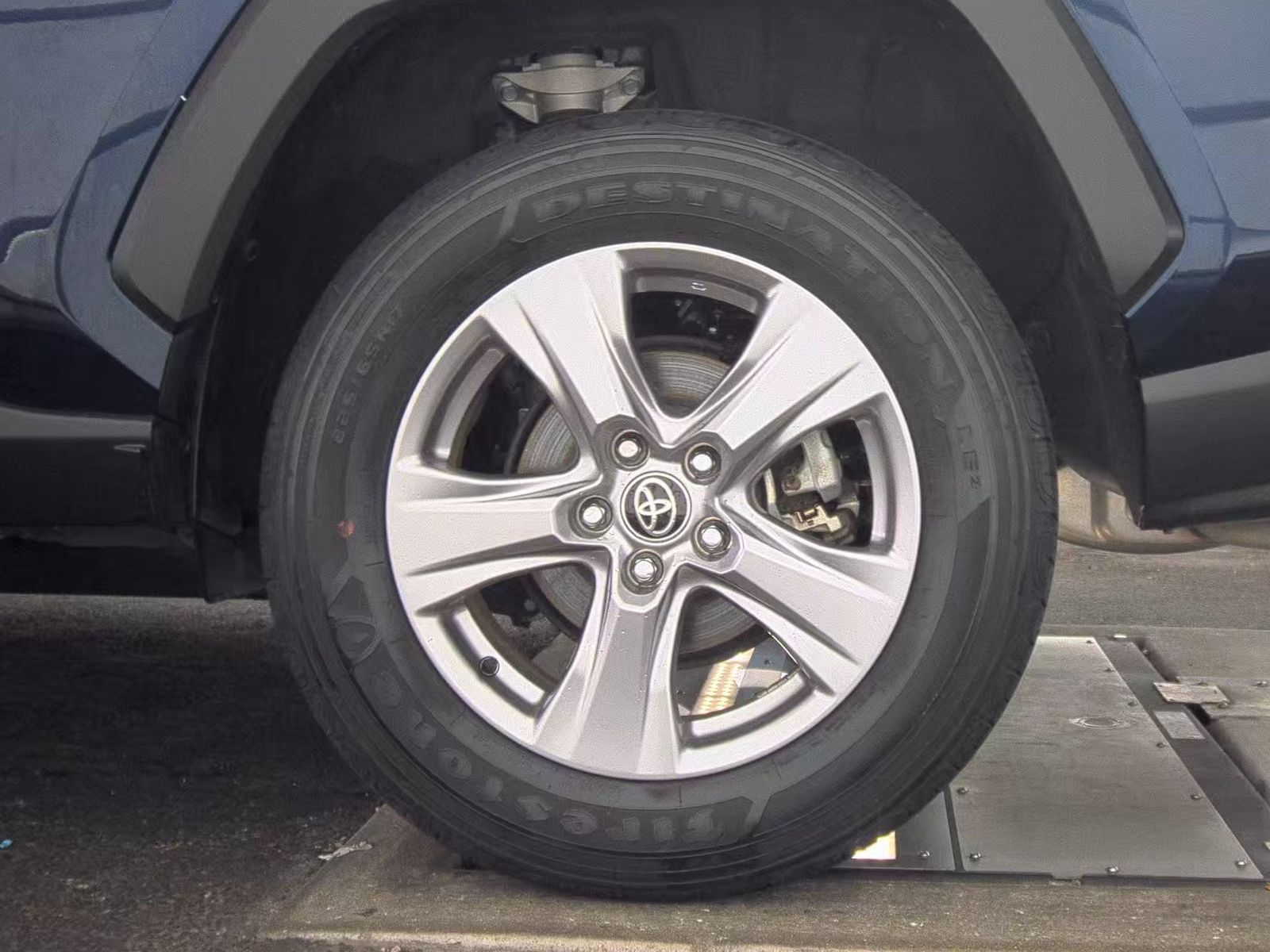 2022 Toyota RAV4 XLE FWD