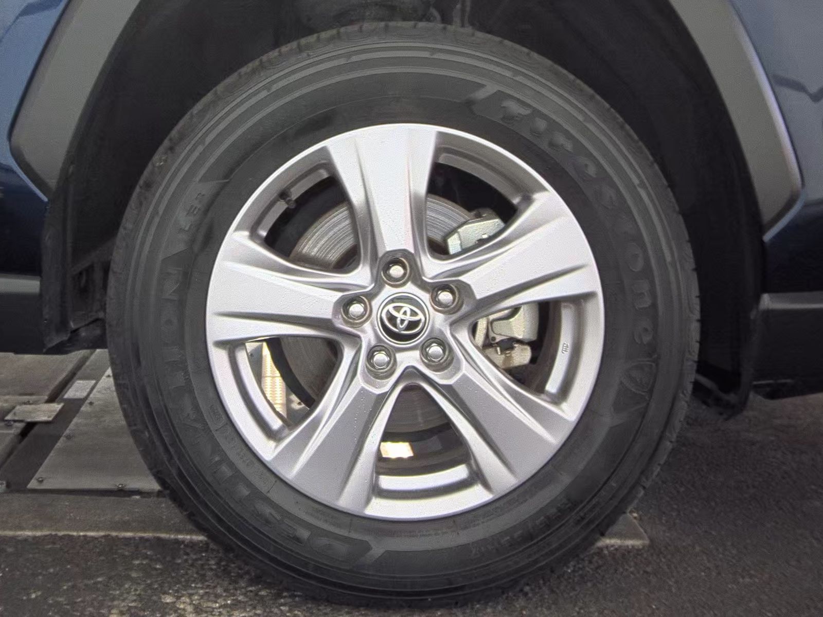 2022 Toyota RAV4 XLE FWD