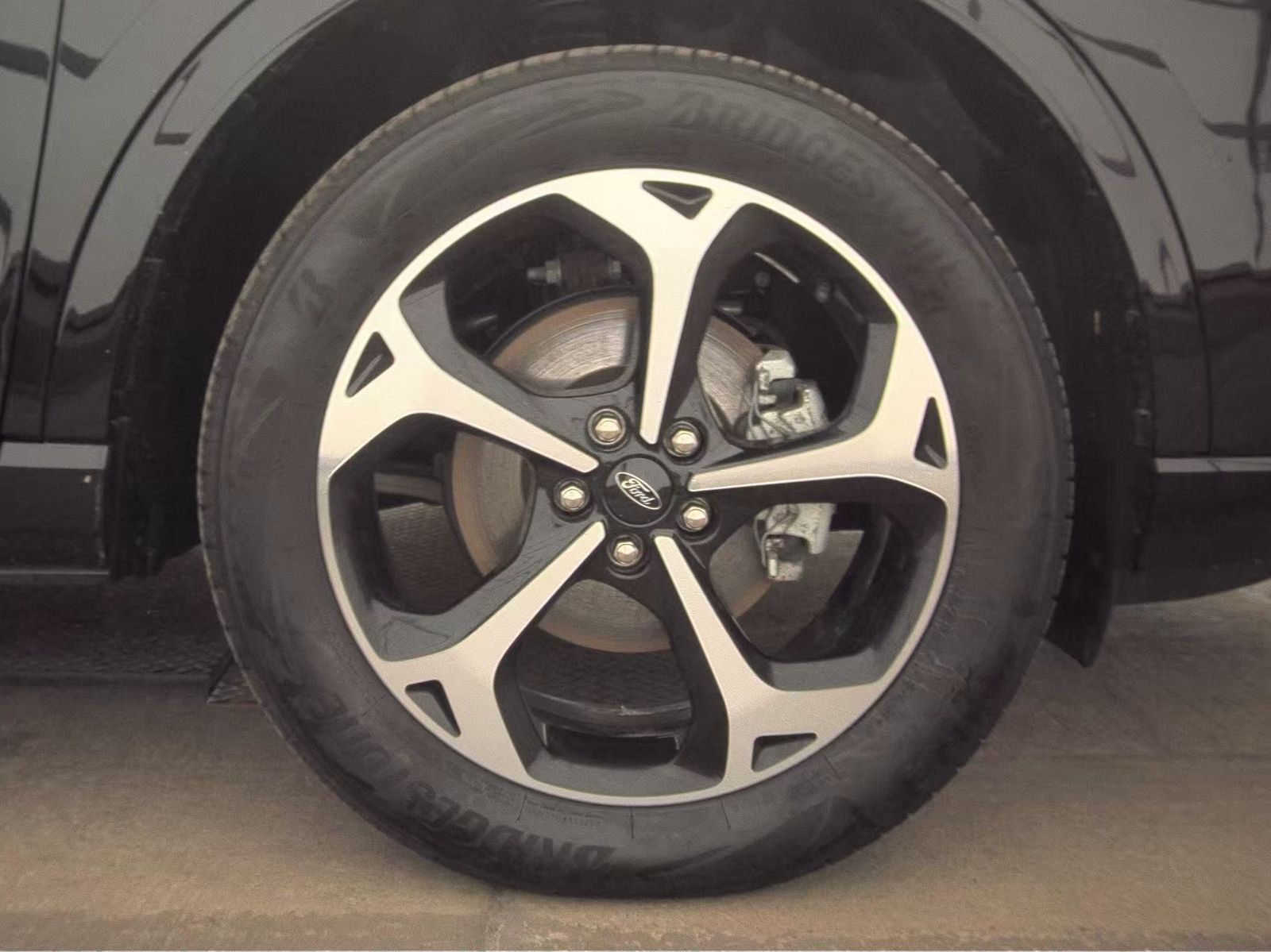 2025 Ford Escape Hybrid ST-Line Elite AWD