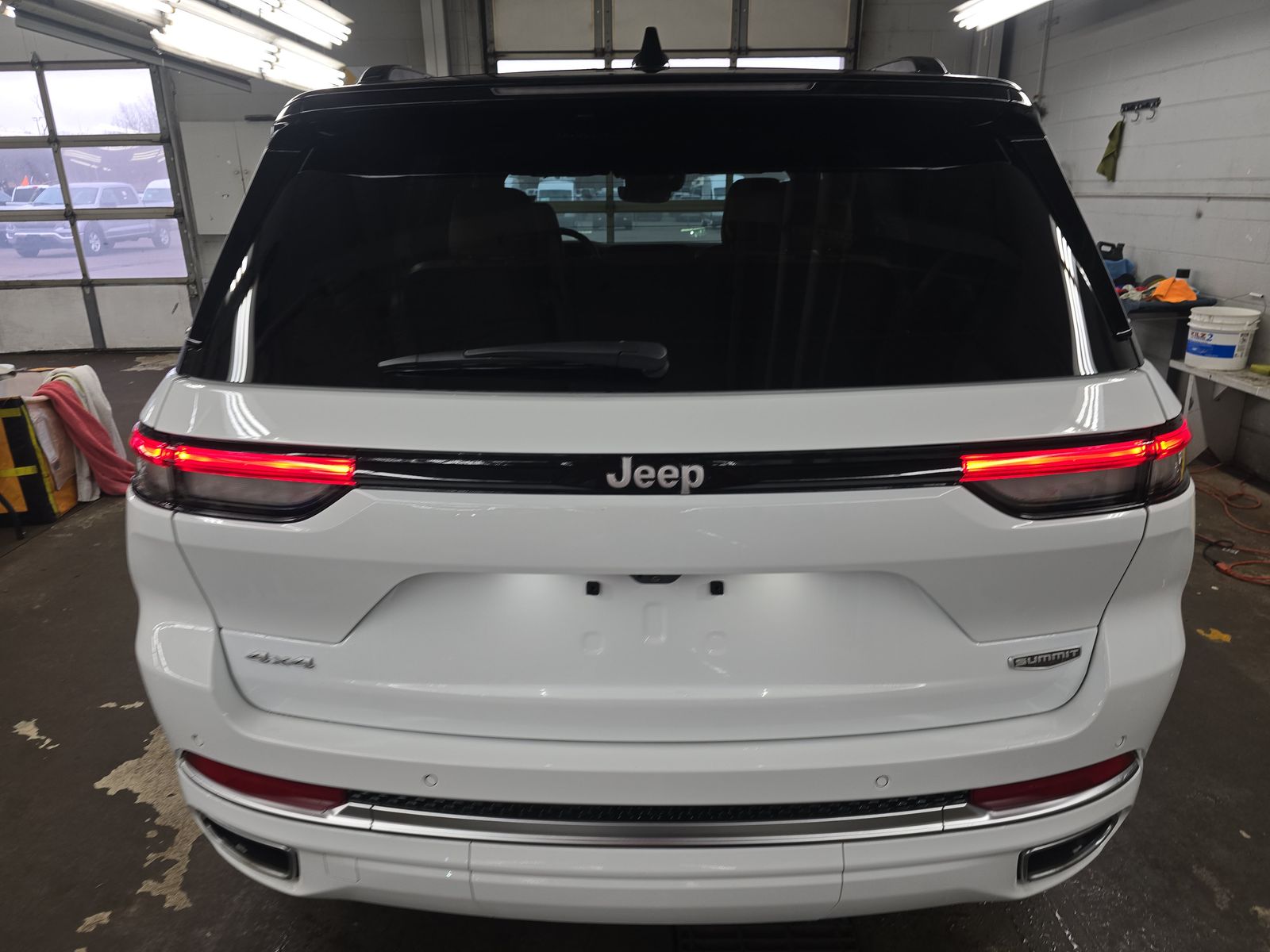 2025 Jeep Grand Cherokee Summit AWD