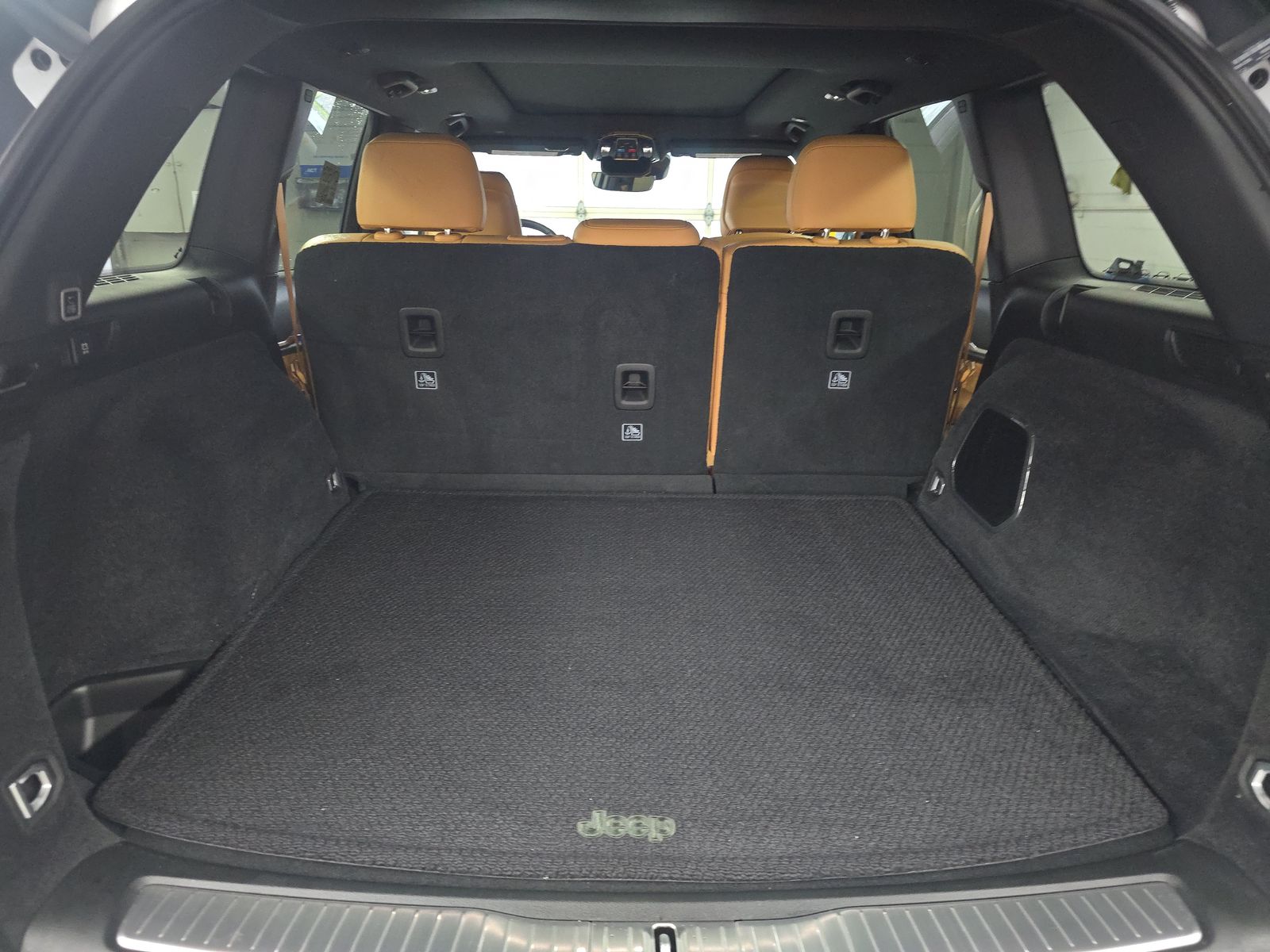 2025 Jeep Grand Cherokee Summit AWD