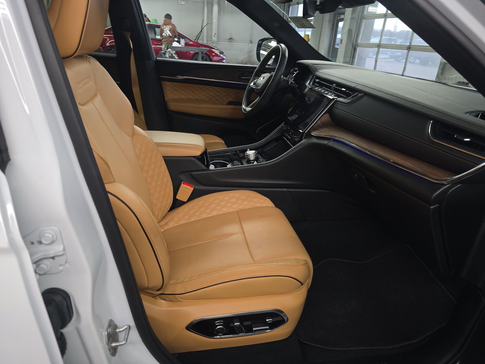 2025 Jeep Grand Cherokee Summit AWD