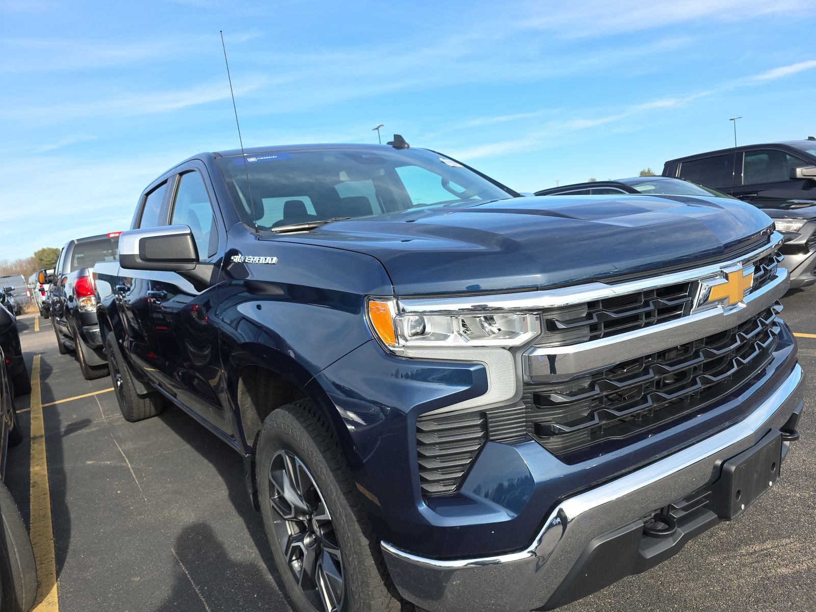 2023 Chevrolet Silverado 1500 LT AWD