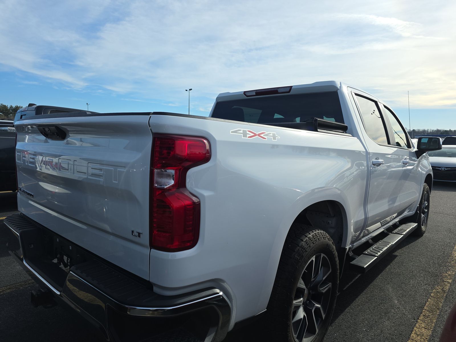 2023 Chevrolet Silverado 1500 LT AWD