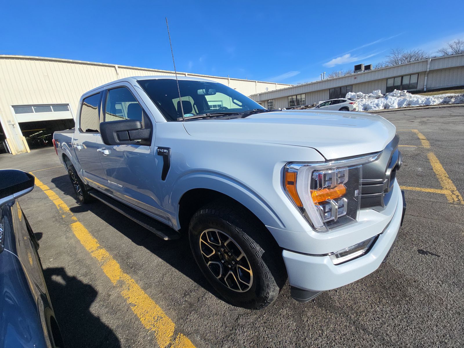 2022 Ford F-150 XLT AWD