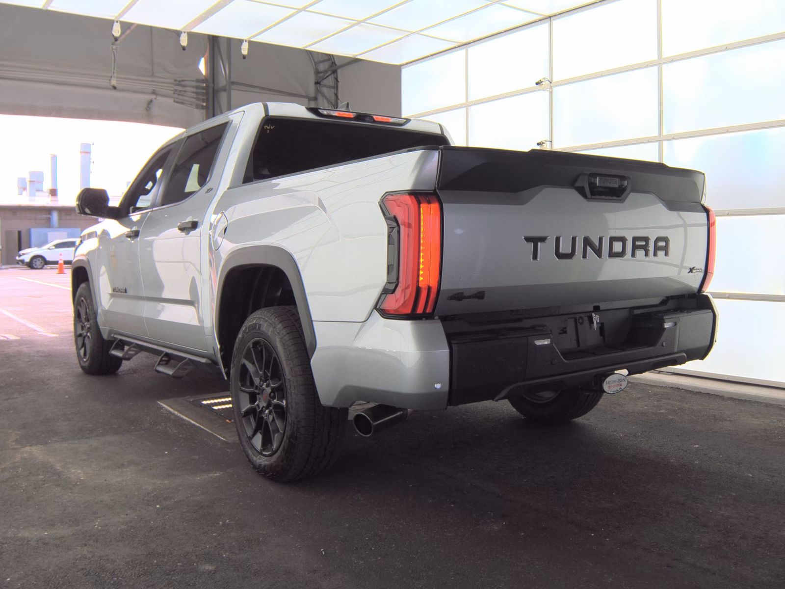 2025 Toyota Tundra SR5 AWD