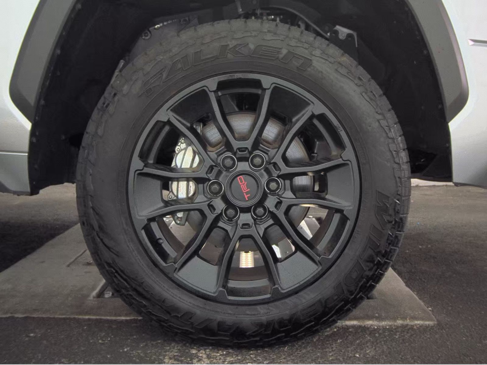 2025 Toyota Tundra SR5 AWD