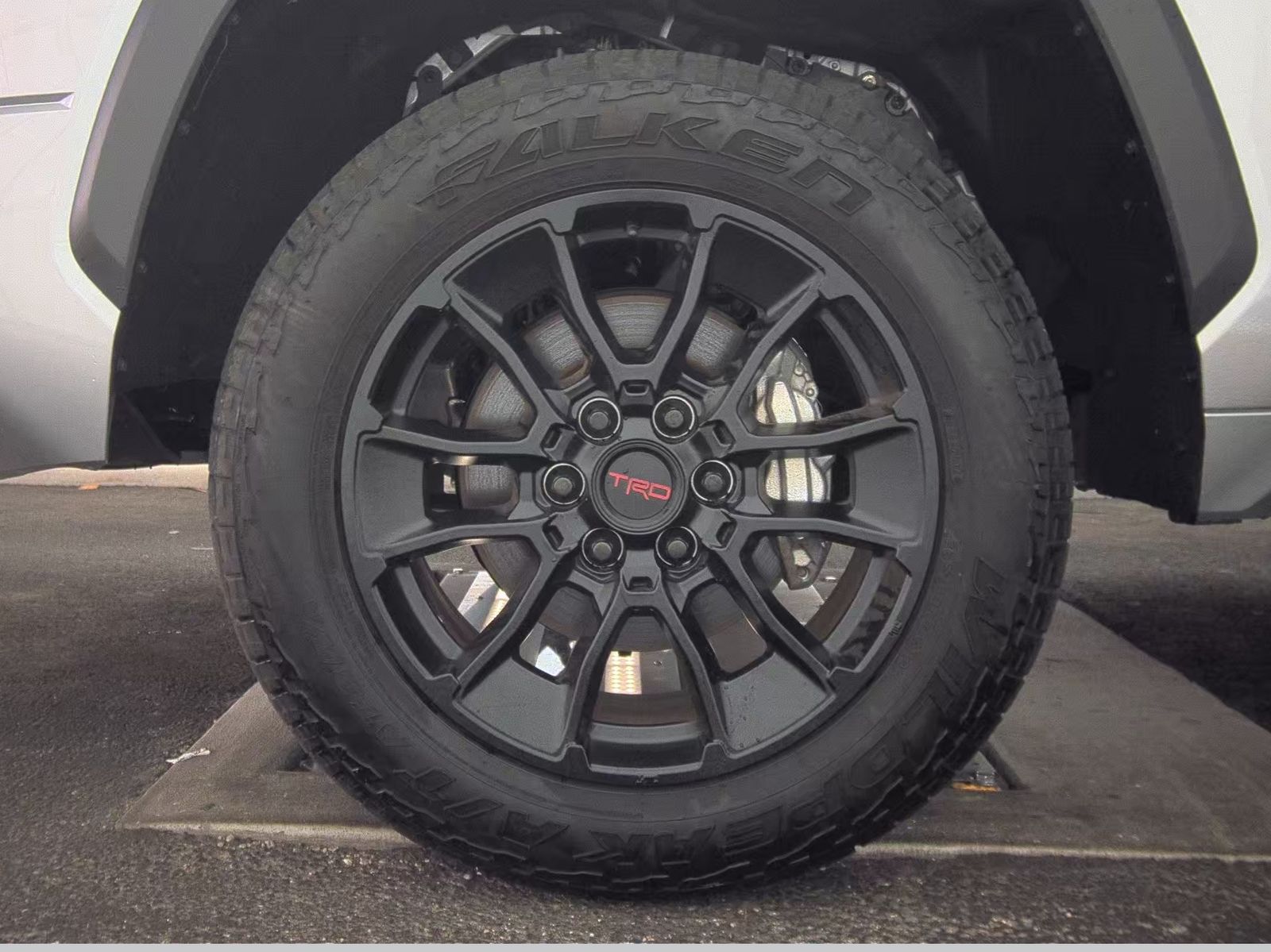 2025 Toyota Tundra SR5 AWD