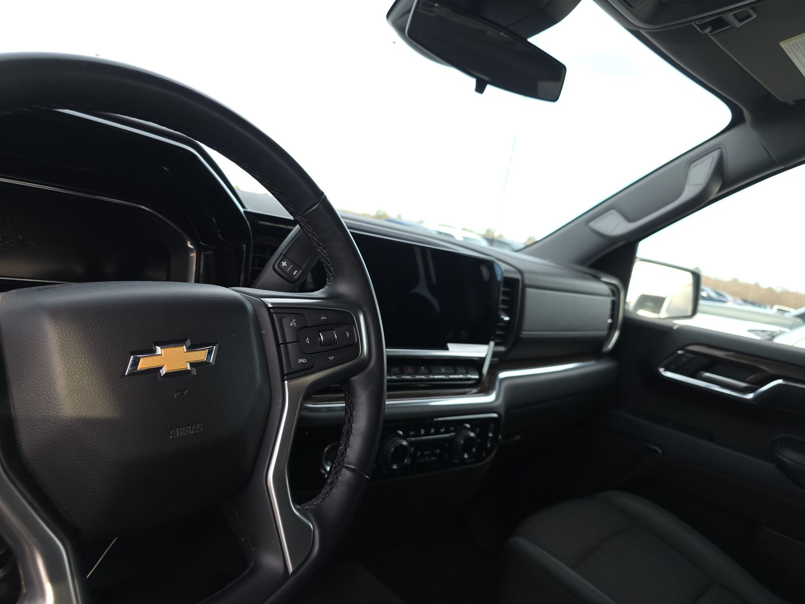 2023 Chevrolet Silverado 1500 LT AWD