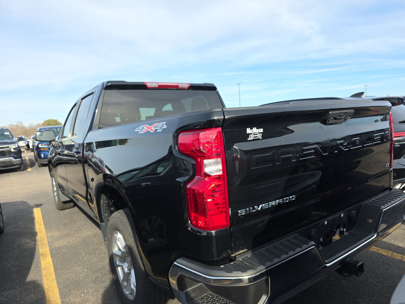 2023 Chevrolet Silverado 1500 LT AWD