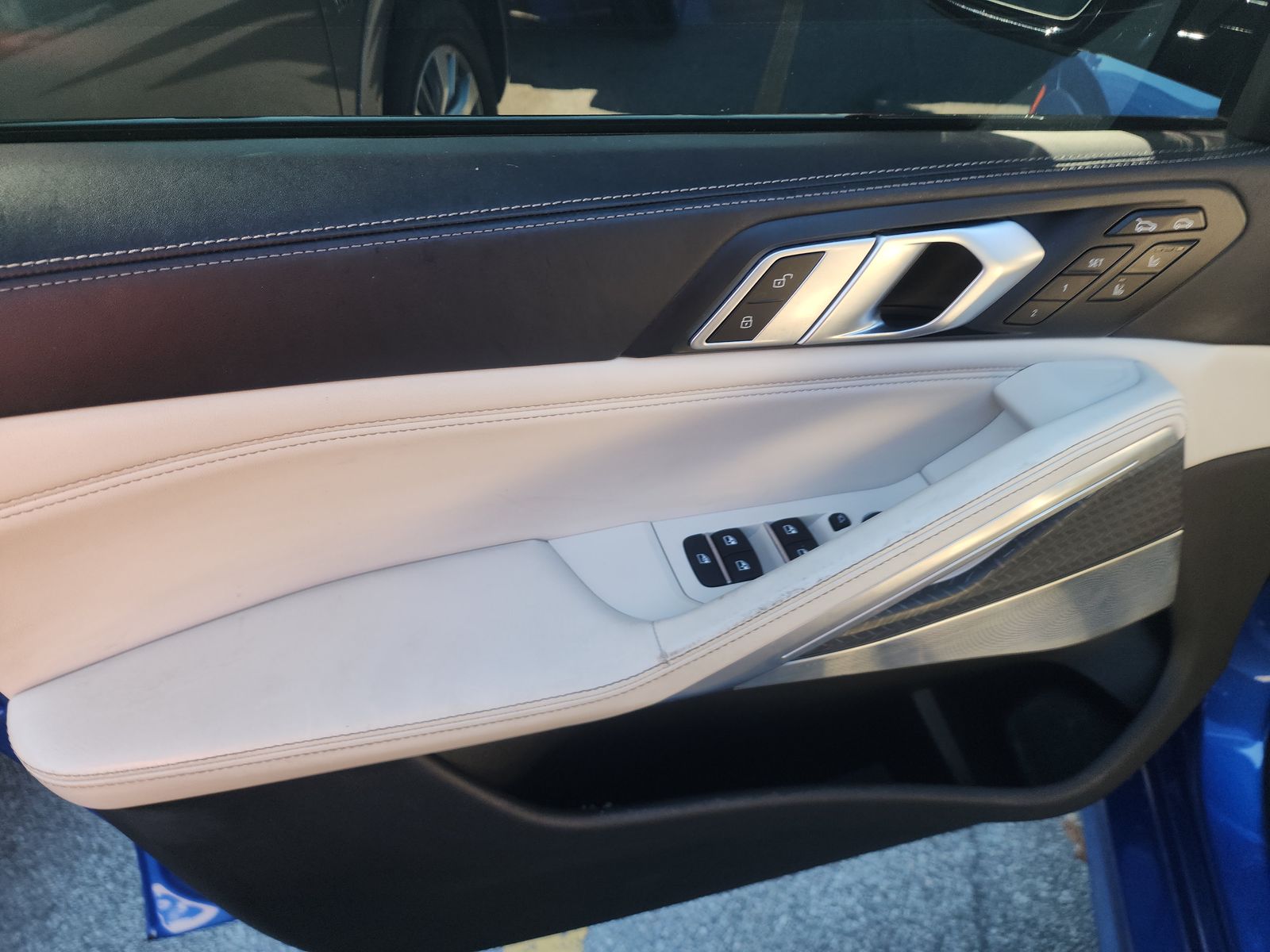 2020 BMW X6 M50i AWD