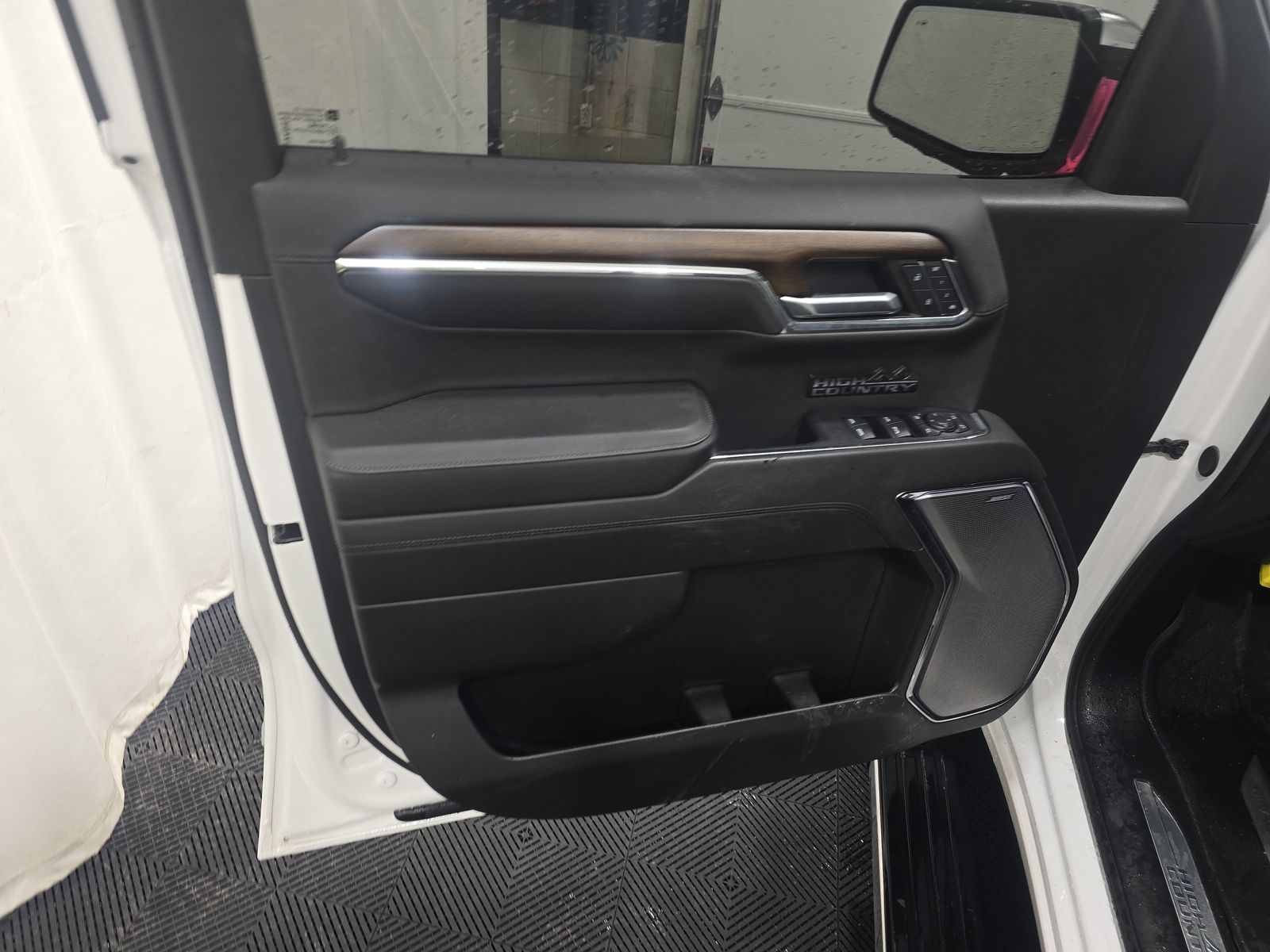 2024 Chevrolet Silverado 1500 High Country AWD