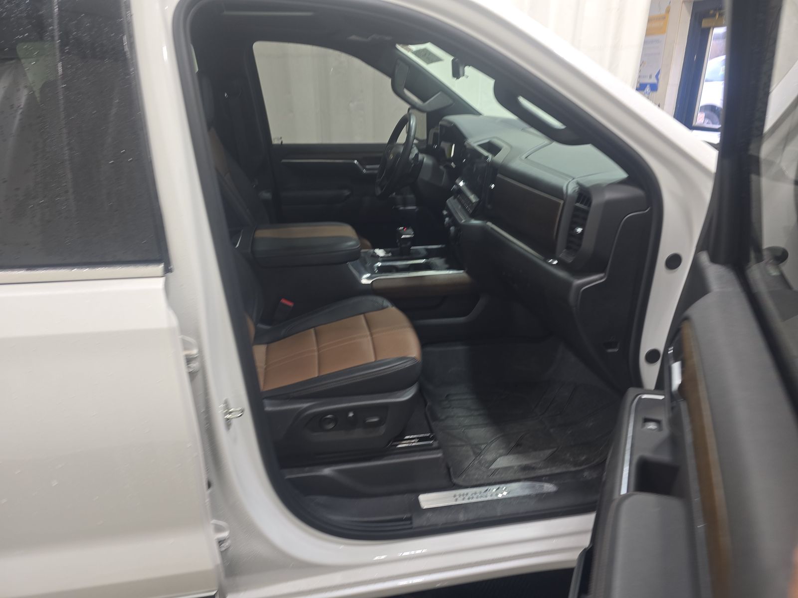 2024 Chevrolet Silverado 1500 High Country AWD