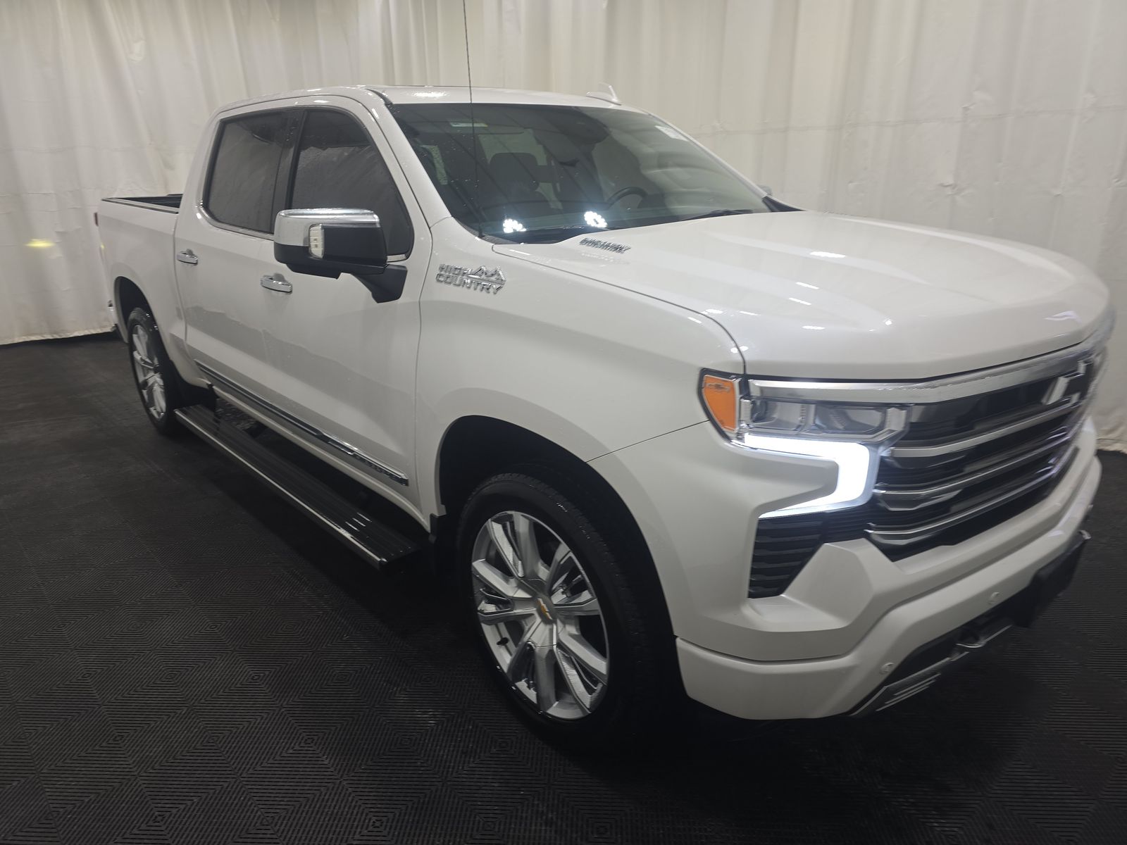 2024 Chevrolet Silverado 1500 High Country AWD