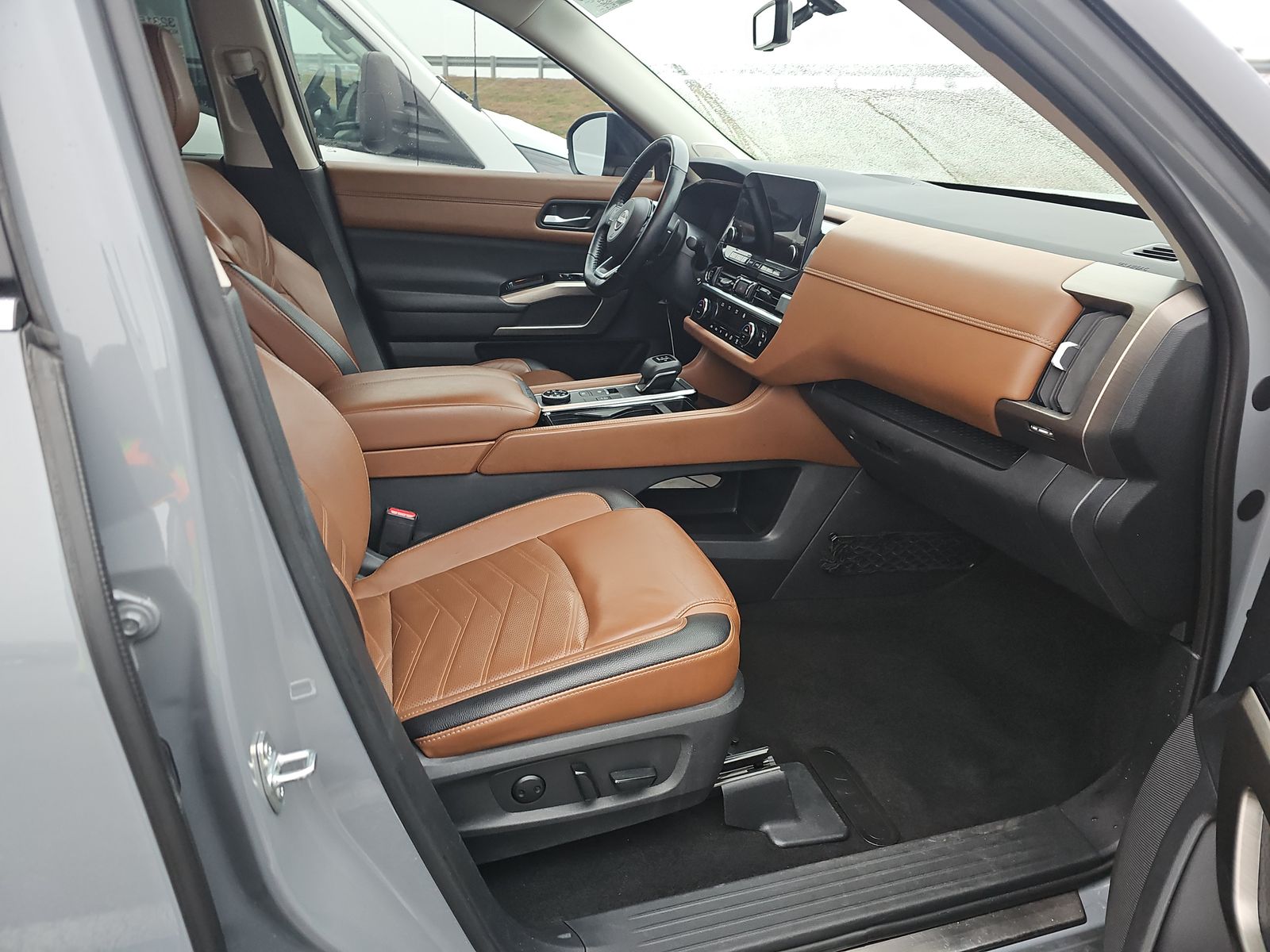 2023 Nissan Pathfinder Platinum AWD