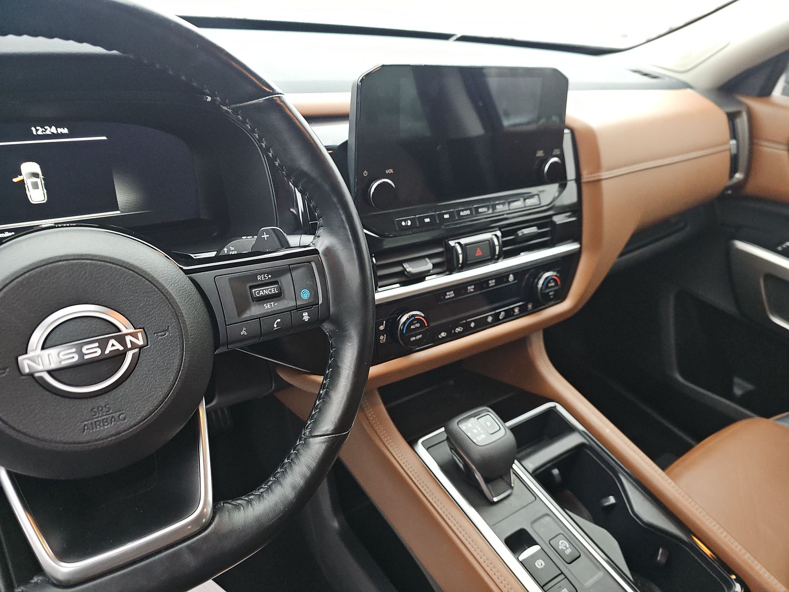 2023 Nissan Pathfinder Platinum AWD