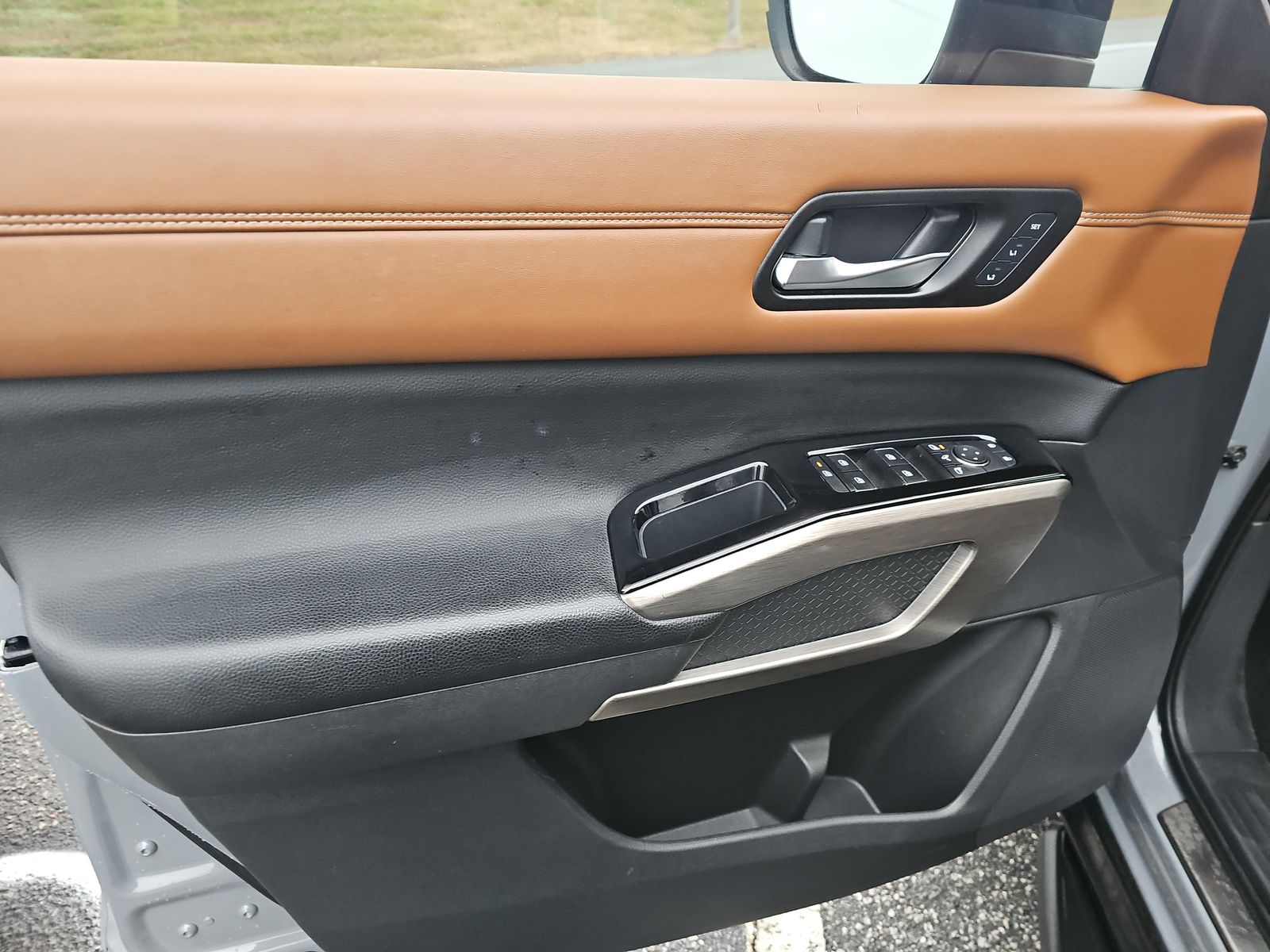 2023 Nissan Pathfinder Platinum AWD