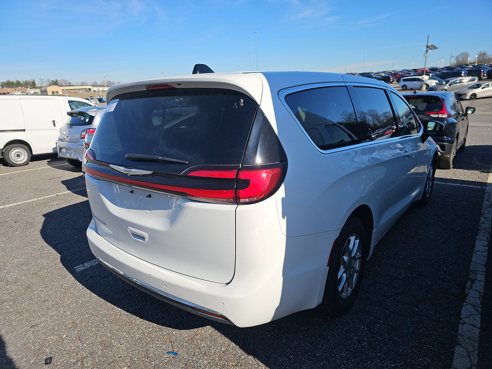 2023 Chrysler Pacifica Touring L FWD