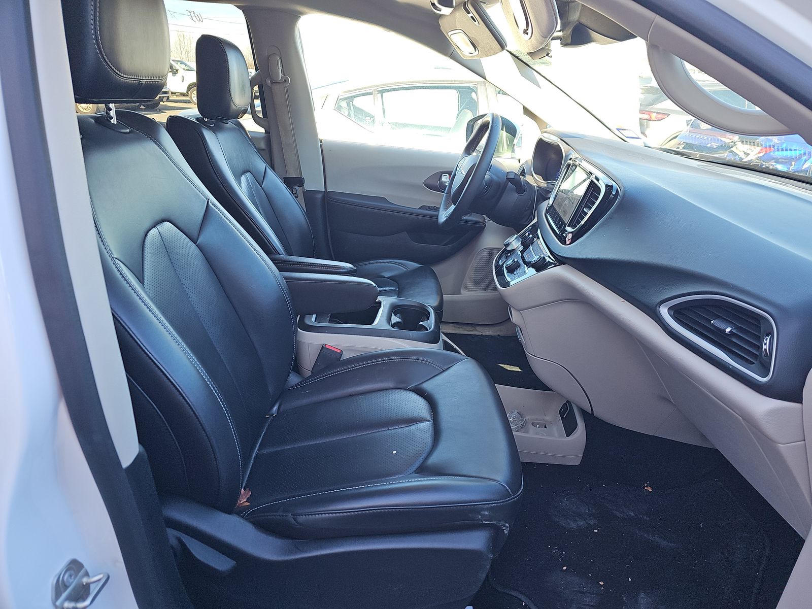 2023 Chrysler Pacifica Touring L FWD