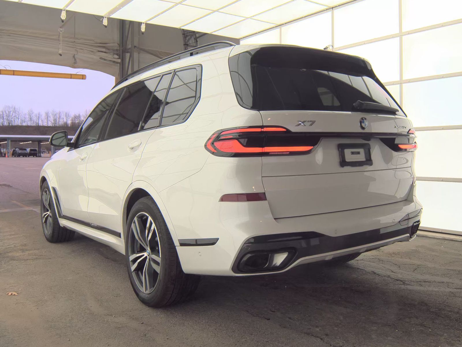 2025 BMW X7 xDrive40i AWD
