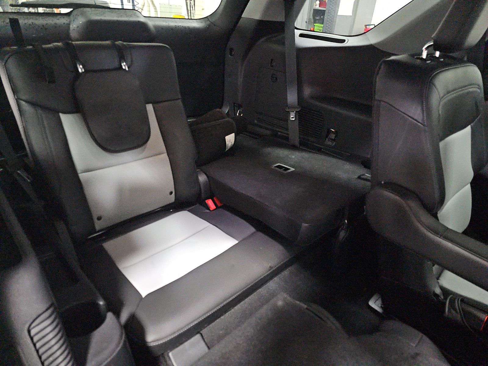 2023 Ford Explorer XLT AWD