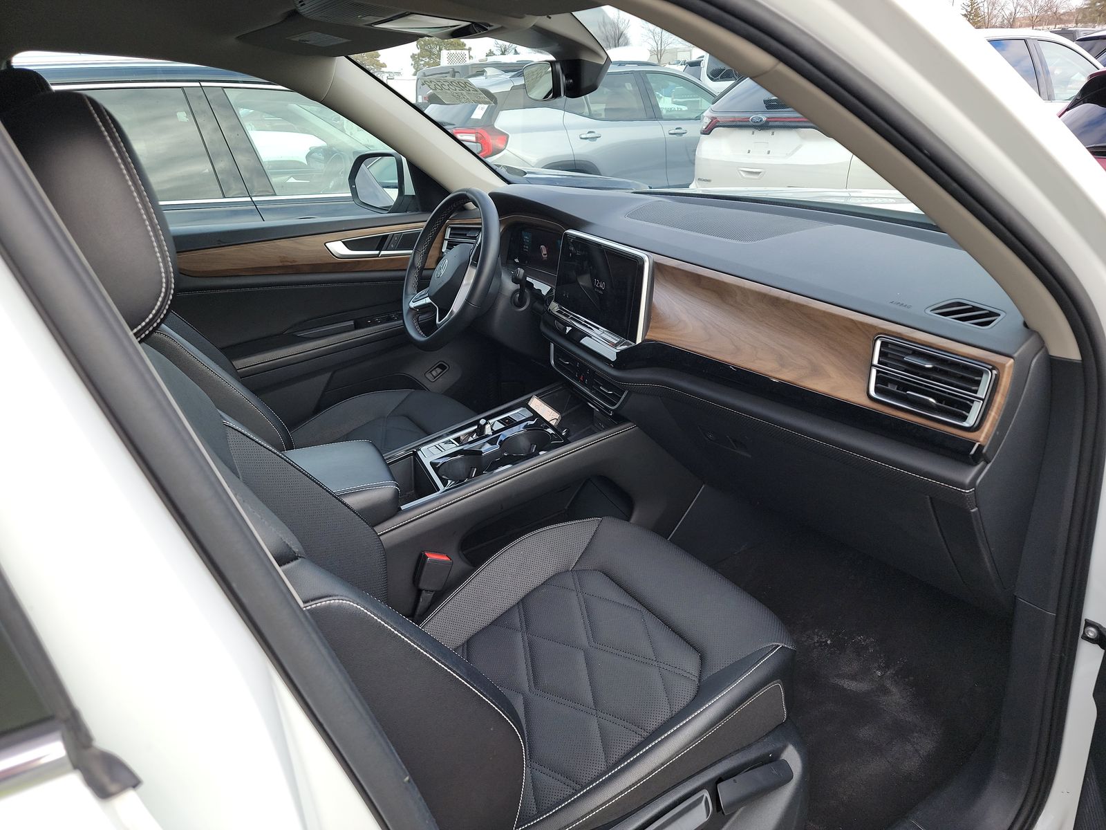 2024 Volkswagen Atlas 2.0T SE FWD