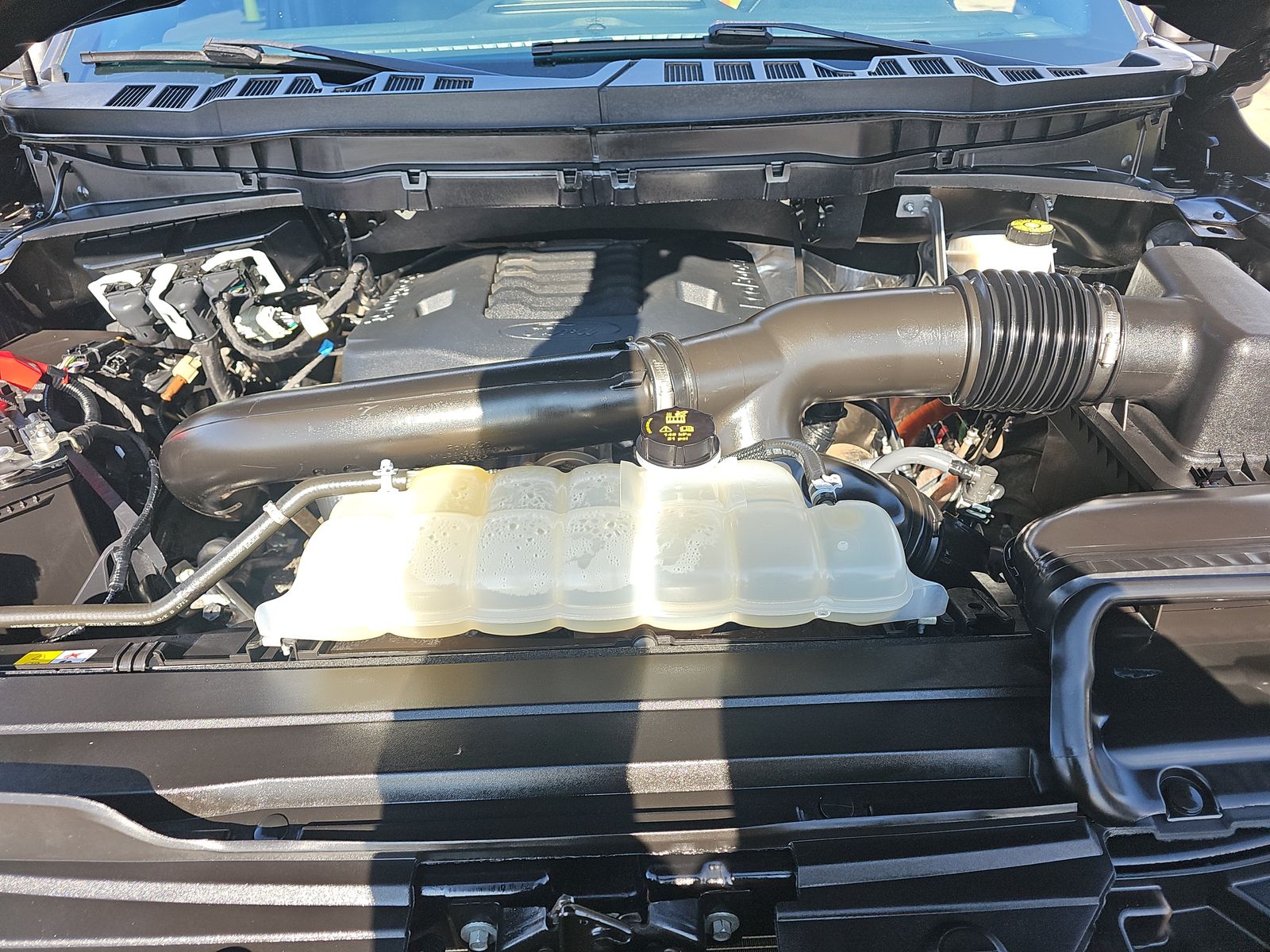 2023 Ford F-150 Lariat AWD