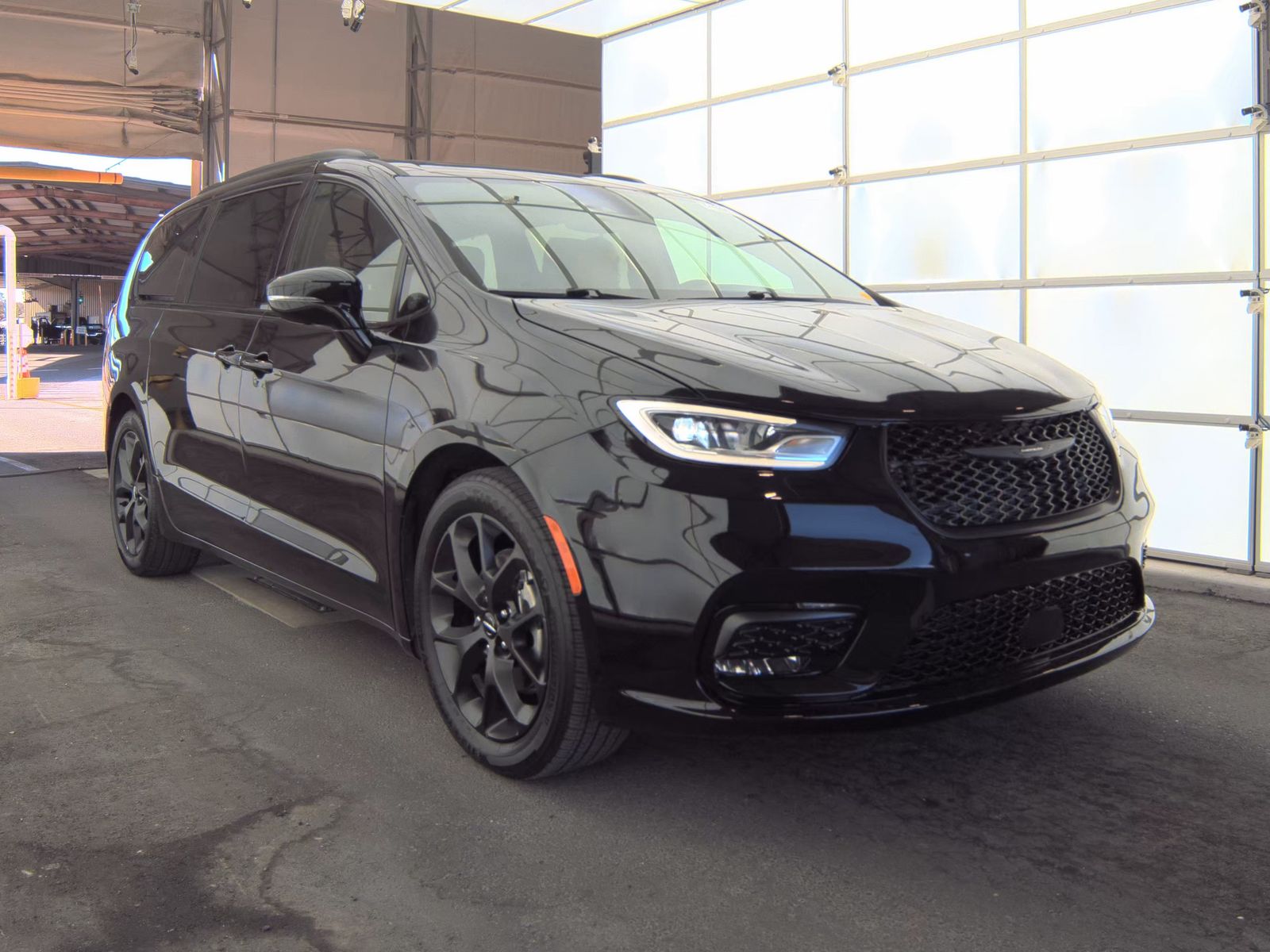 2025 Chrysler Pacifica Limited FWD