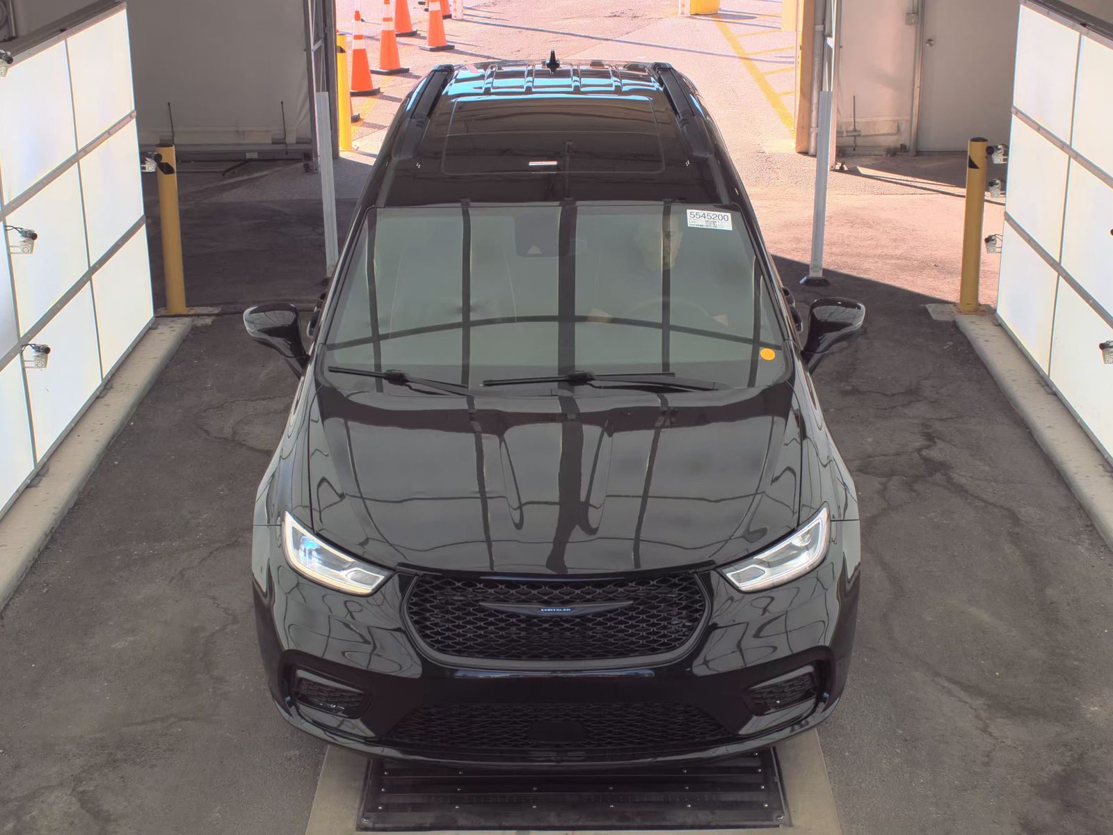 2025 Chrysler Pacifica Limited FWD