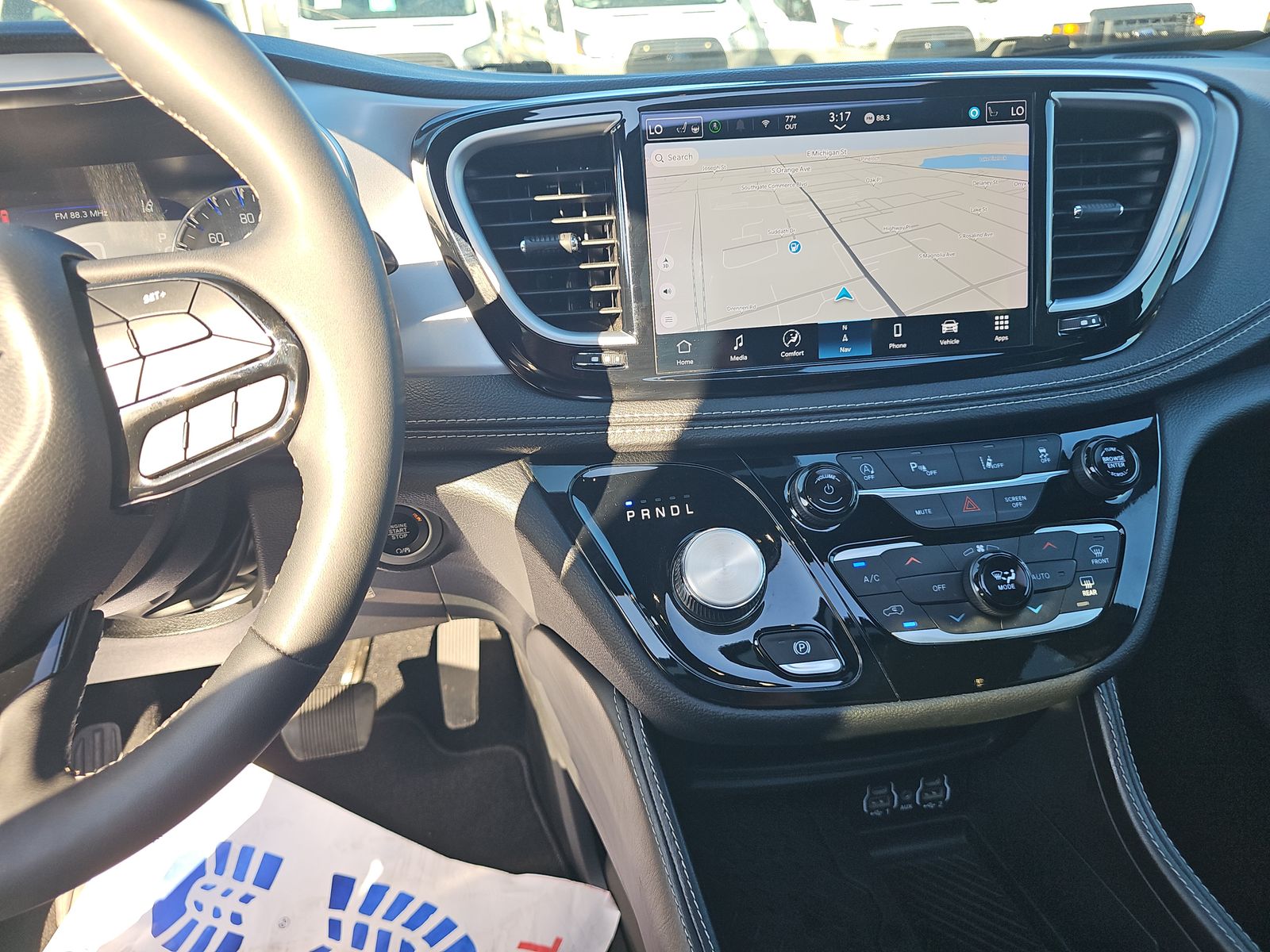 2025 Chrysler Pacifica Limited FWD