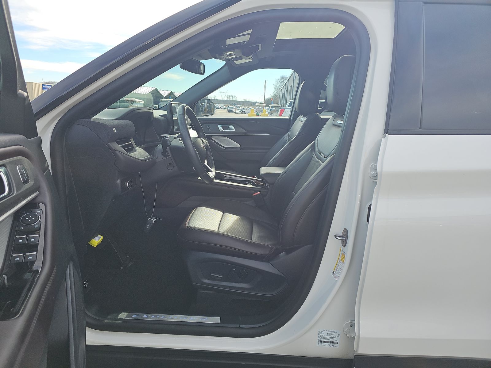 2025 Ford Explorer Platinum AWD