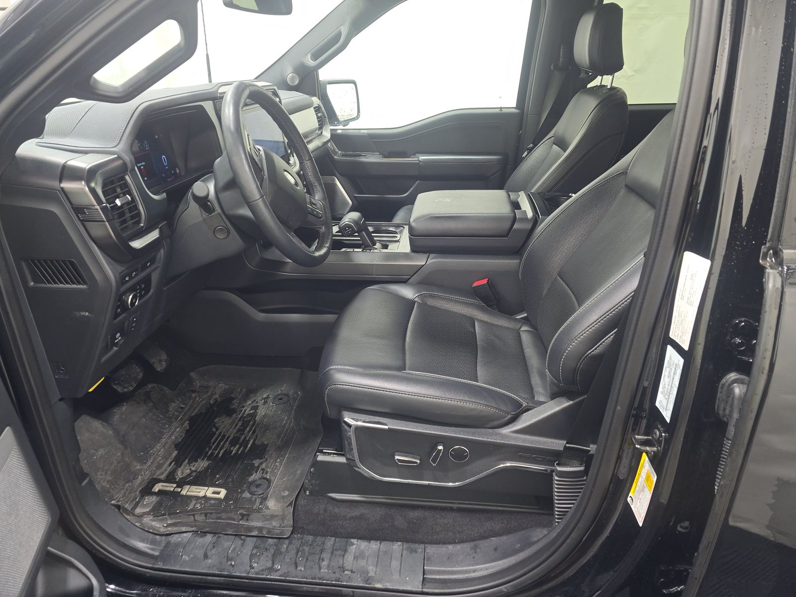 2024 Ford F-150 Hybrid Lariat AWD