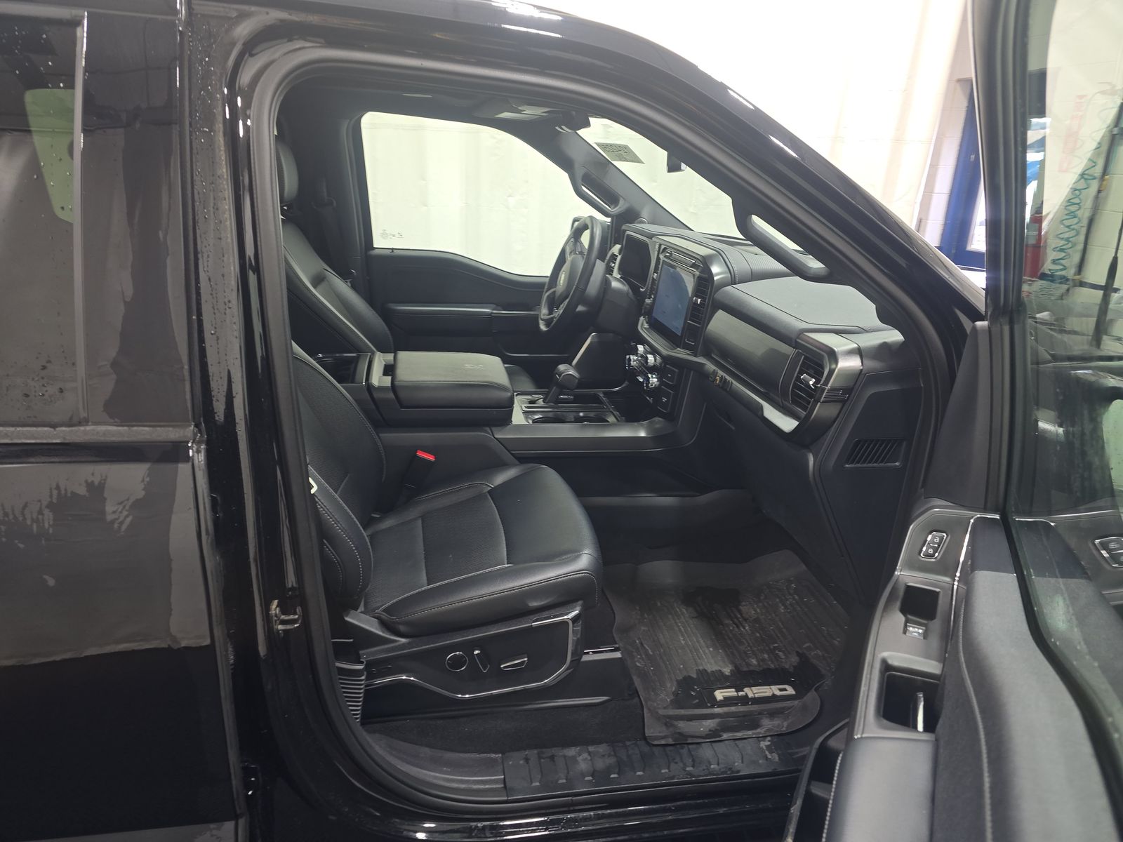 2024 Ford F-150 Hybrid Lariat AWD