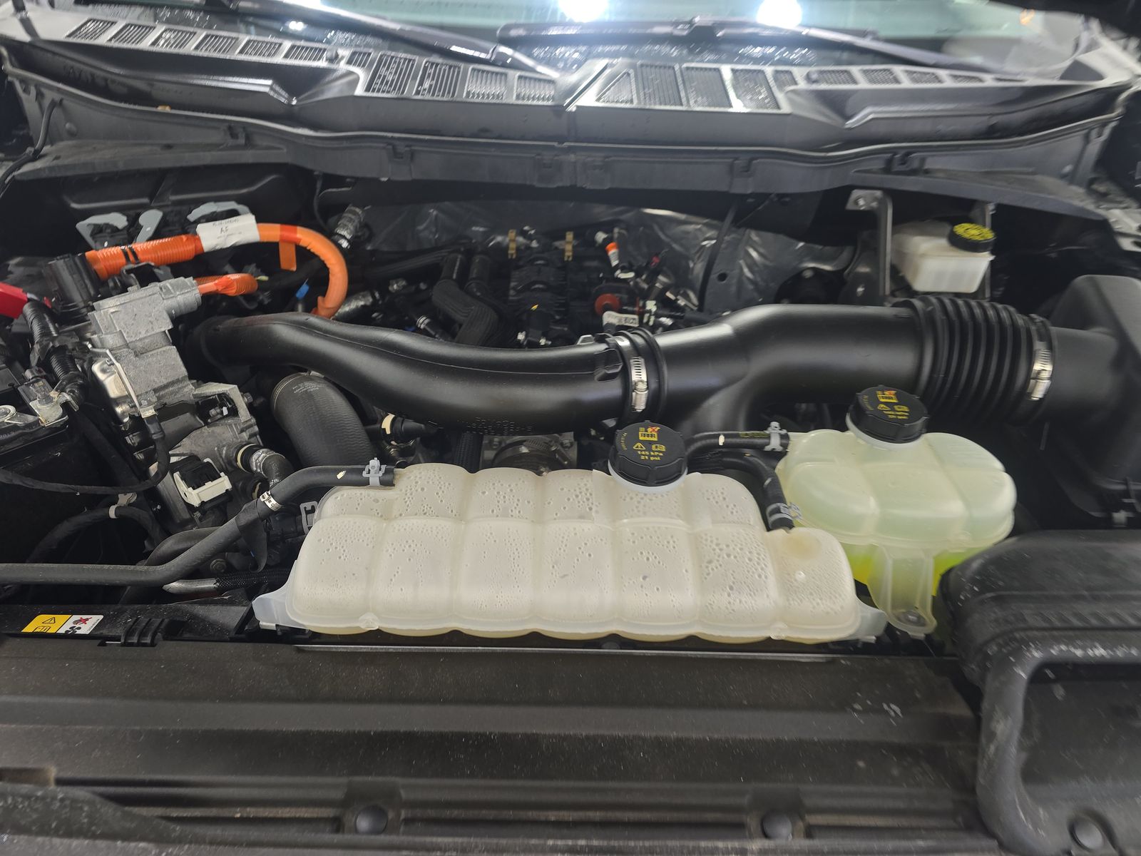 2024 Ford F-150 Hybrid Lariat AWD