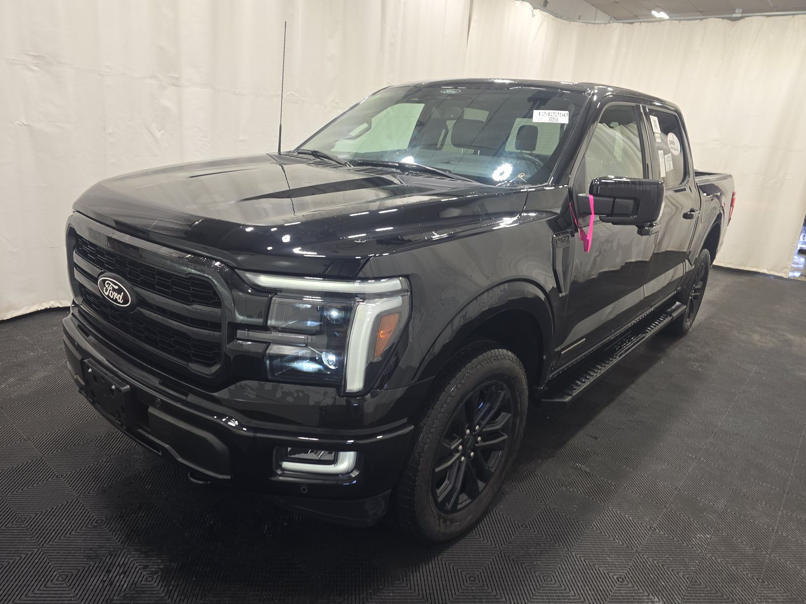 2024 Ford F-150 Hybrid Lariat AWD