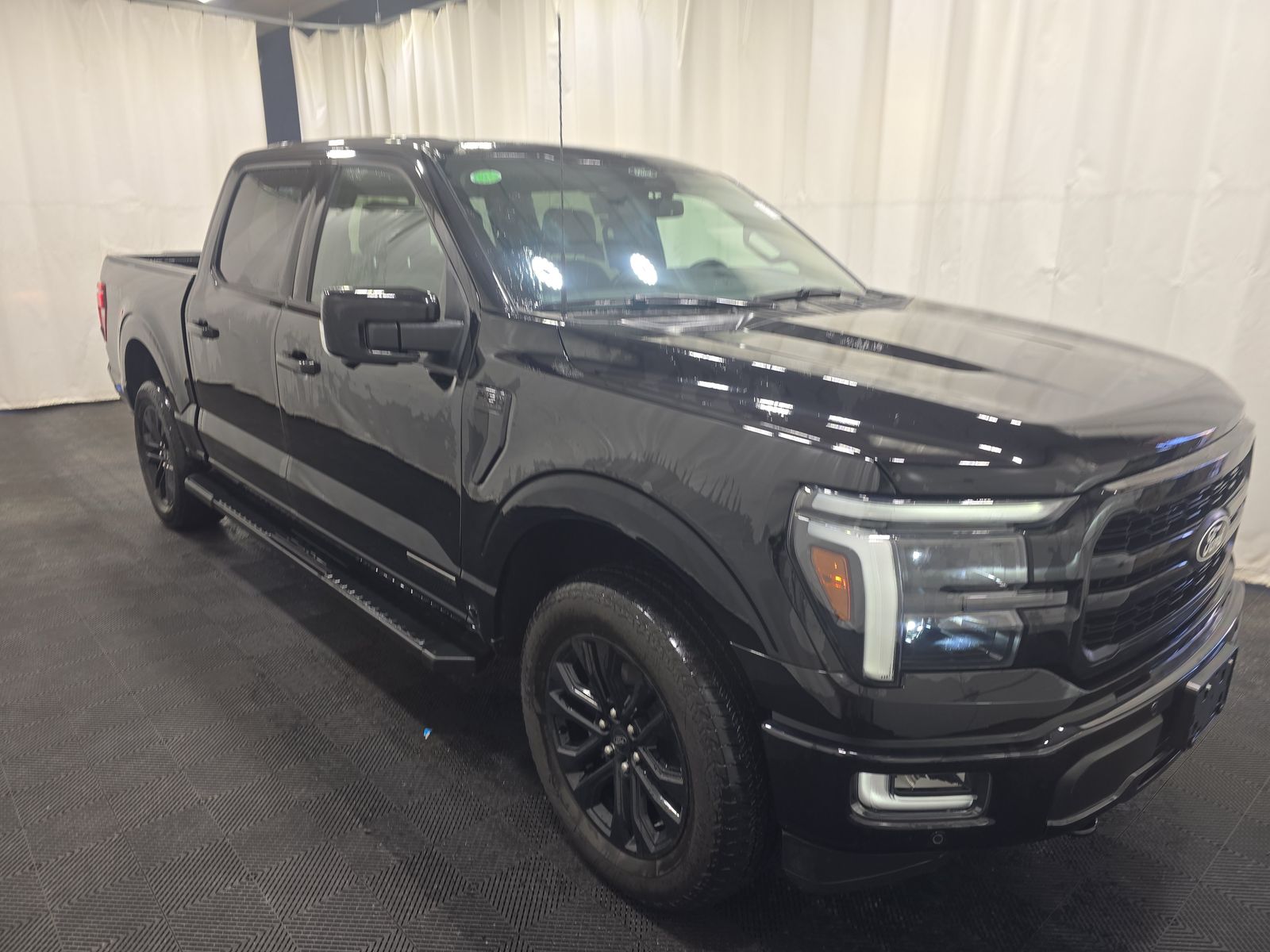 2024 Ford F-150 Hybrid Lariat AWD