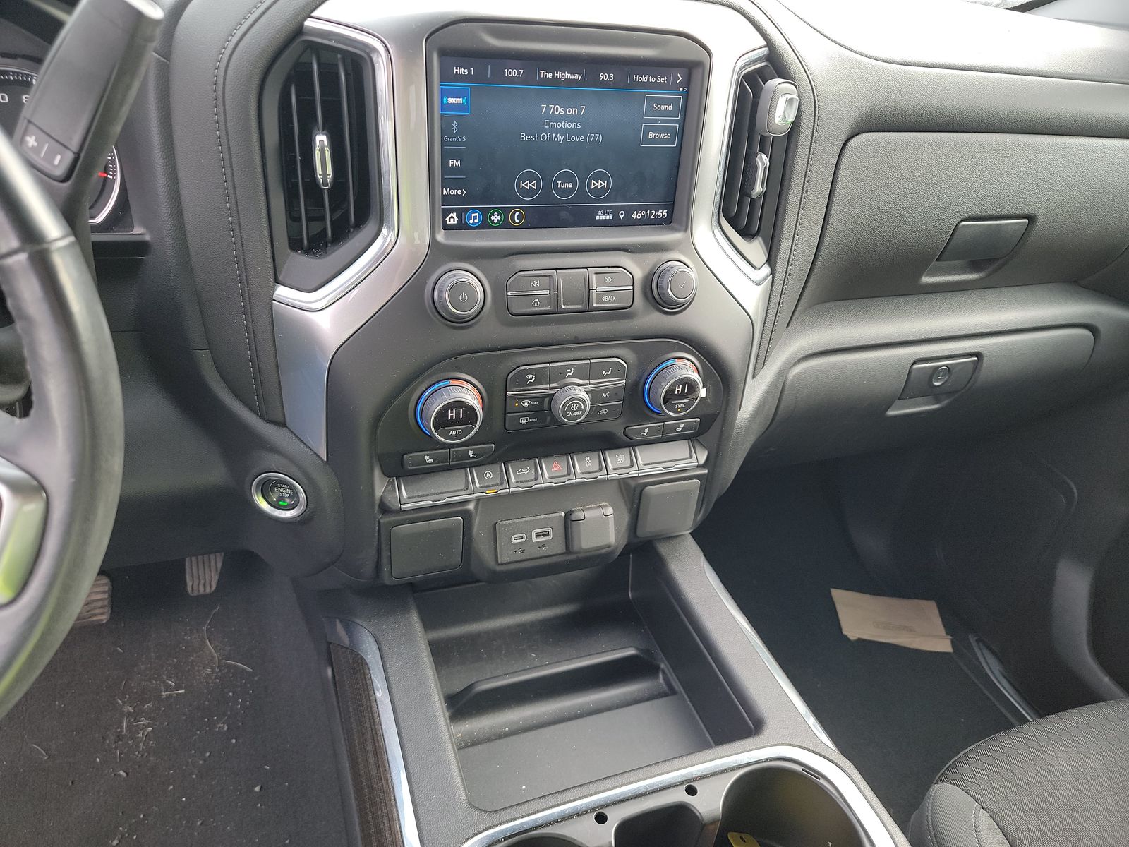 2022 Chevrolet Silverado 1500 RST AWD