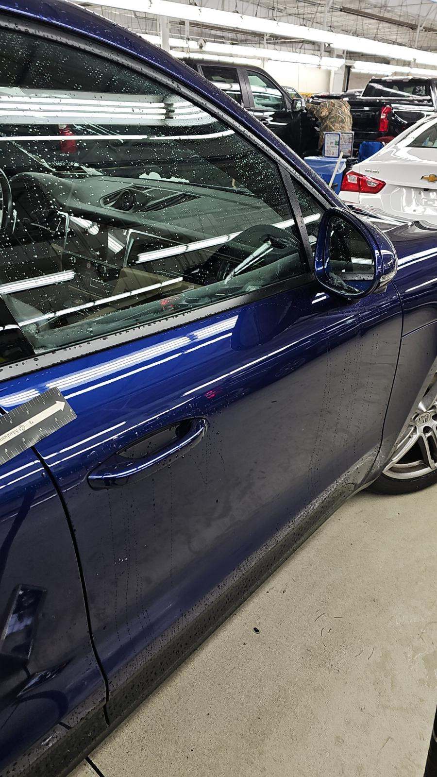 2023 Porsche Macan Base AWD