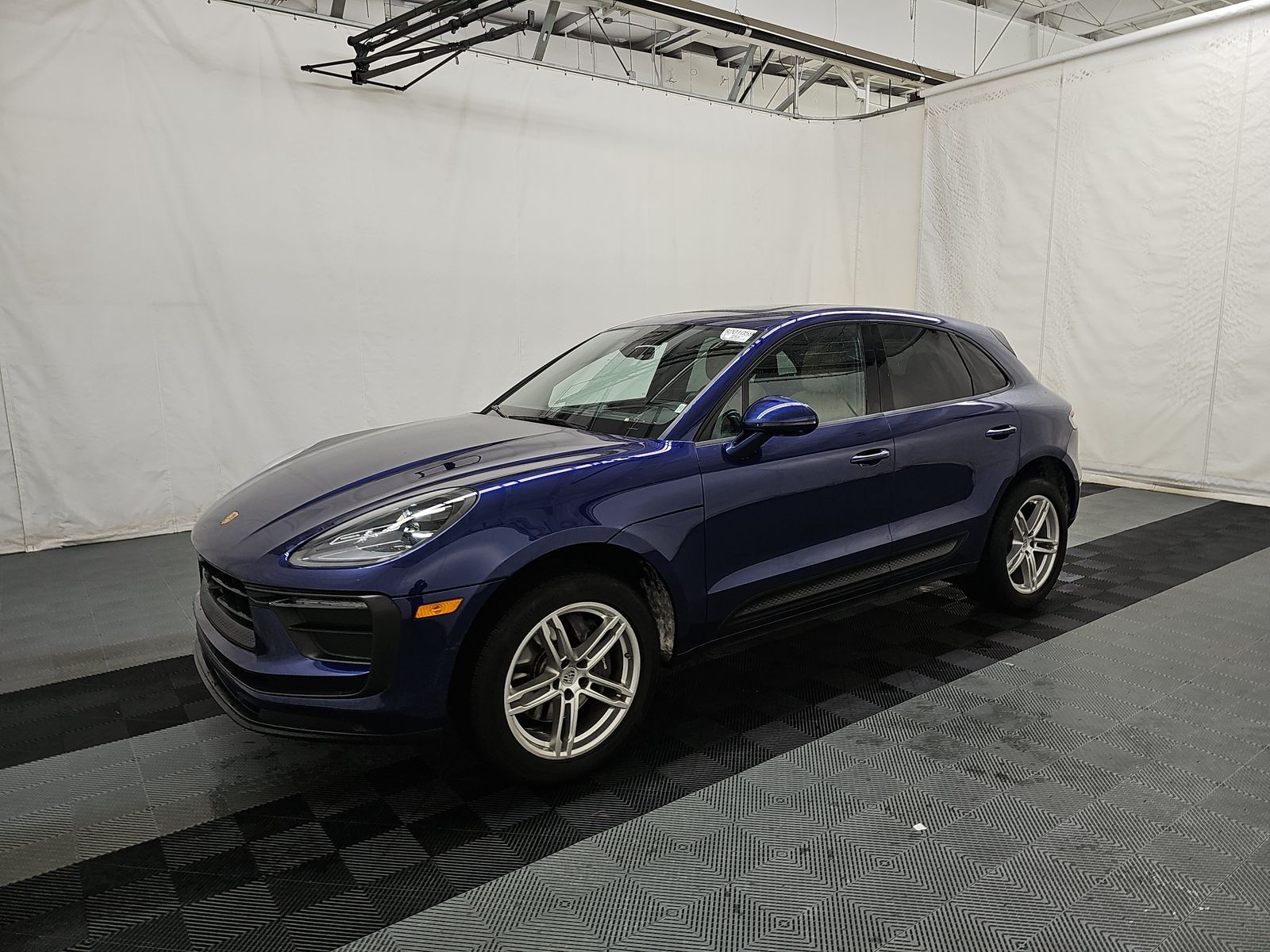 2023 Porsche Macan Base AWD