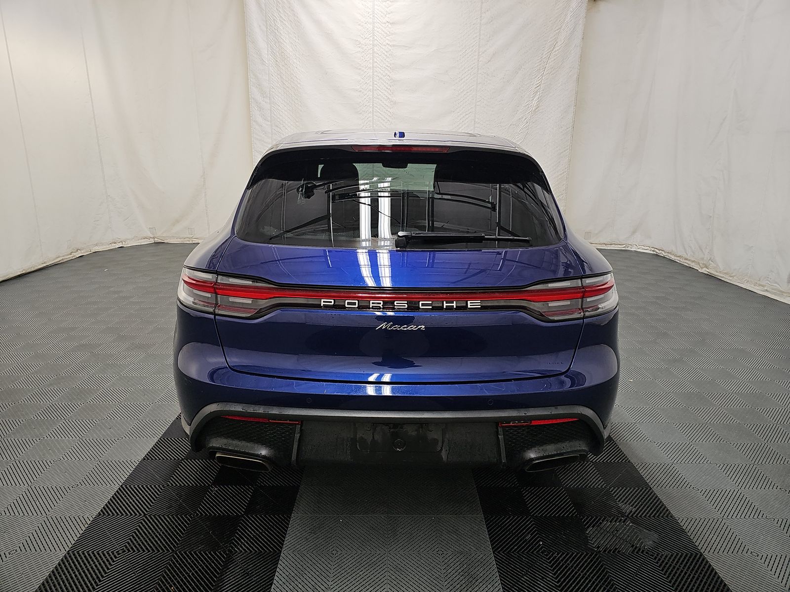 2023 Porsche Macan Base AWD