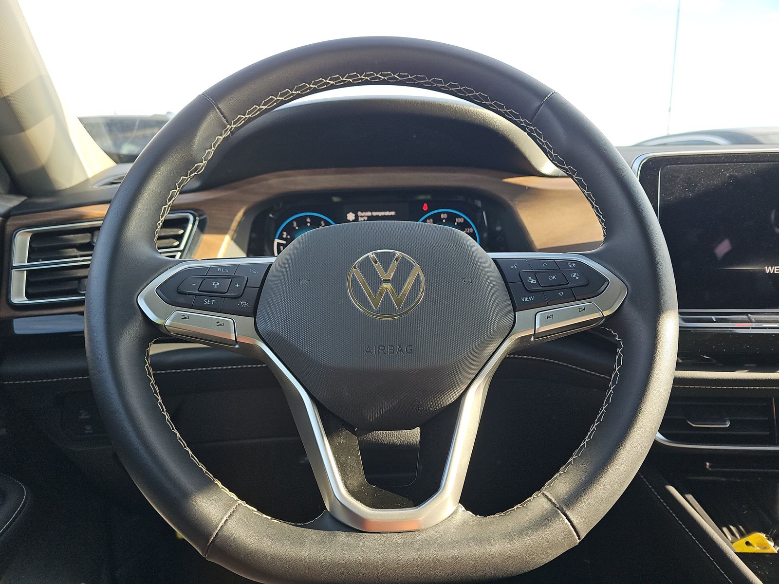 2025 Volkswagen Atlas 2.0T SE AWD