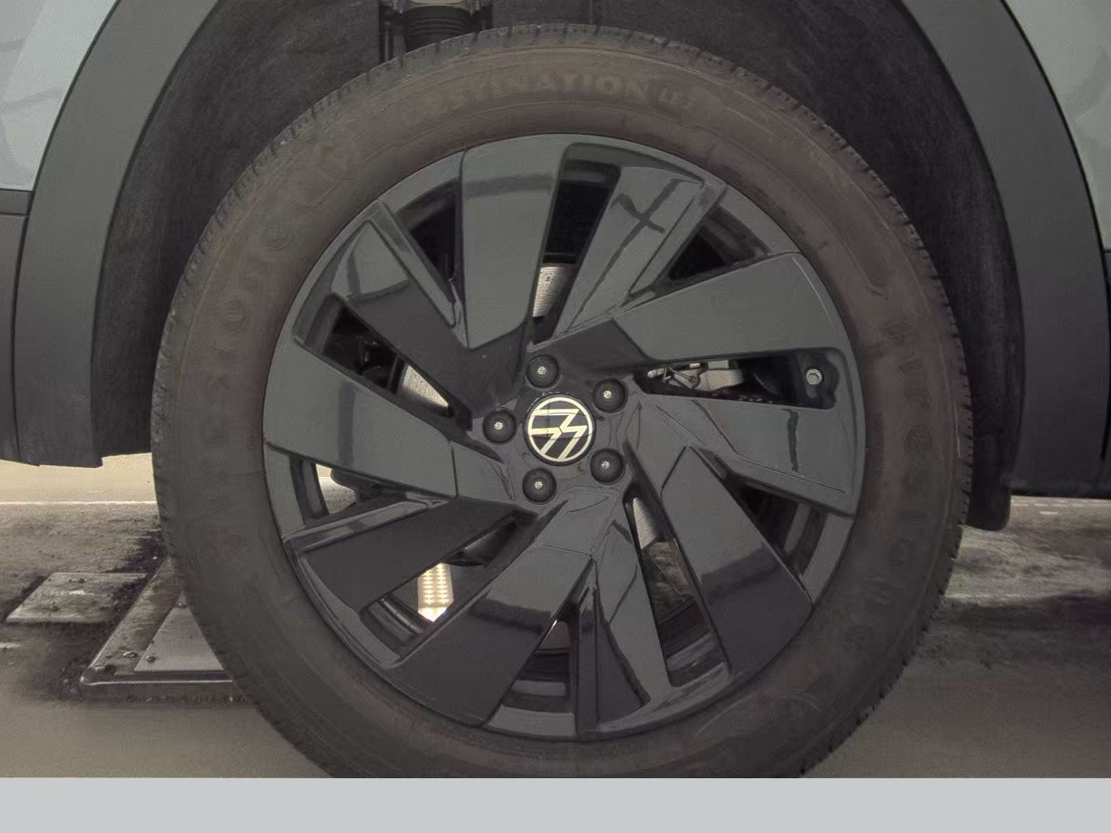 2025 Volkswagen Atlas 2.0T SE AWD