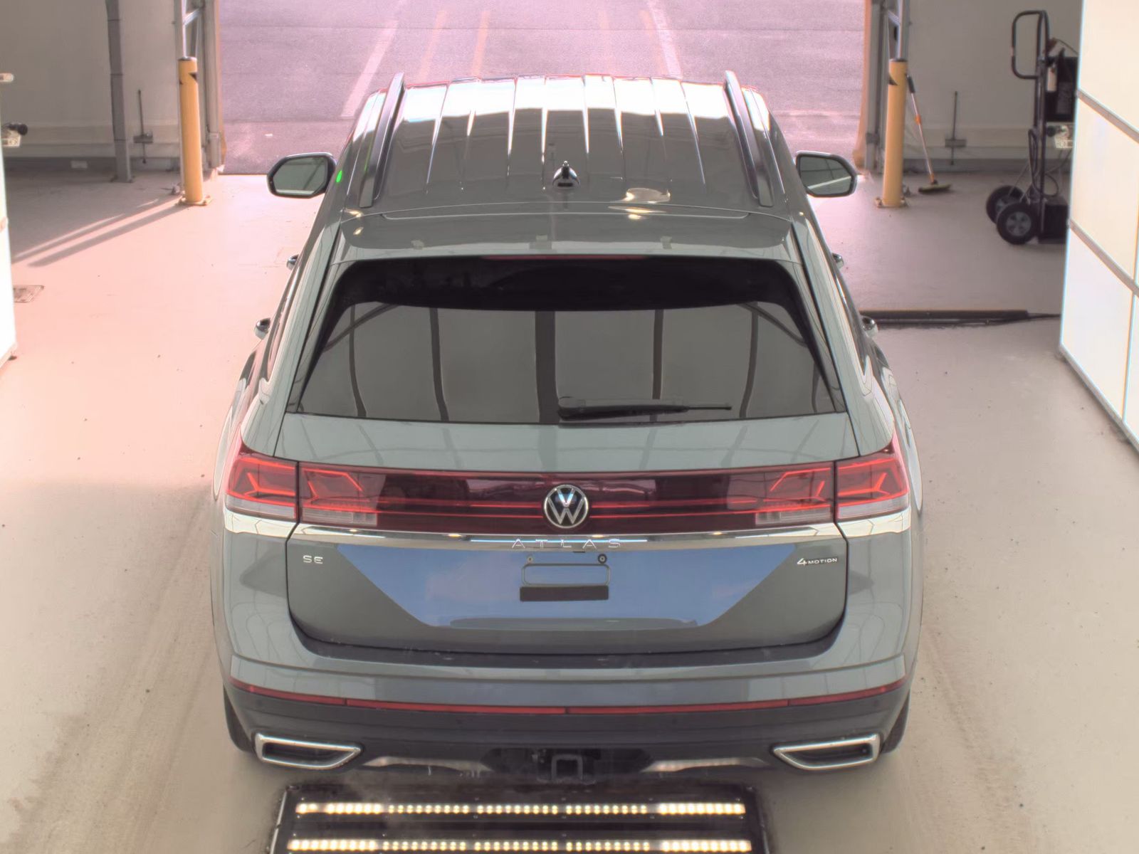 2025 Volkswagen Atlas 2.0T SE AWD