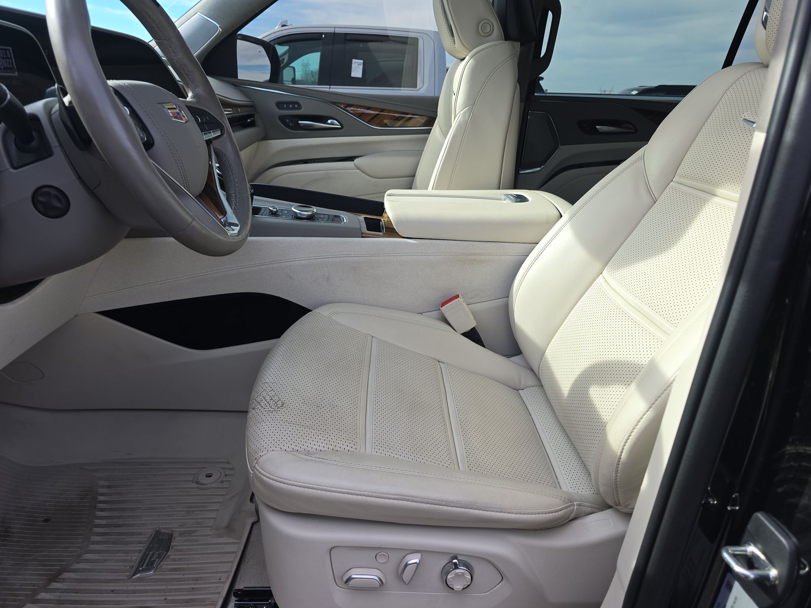 2023 Cadillac Escalade ESV Premium Luxury Platinum AWD