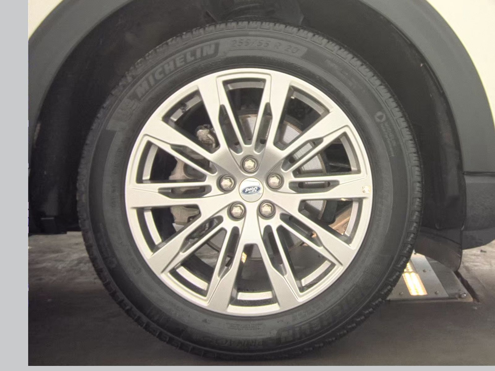 2025 Ford Explorer Platinum AWD