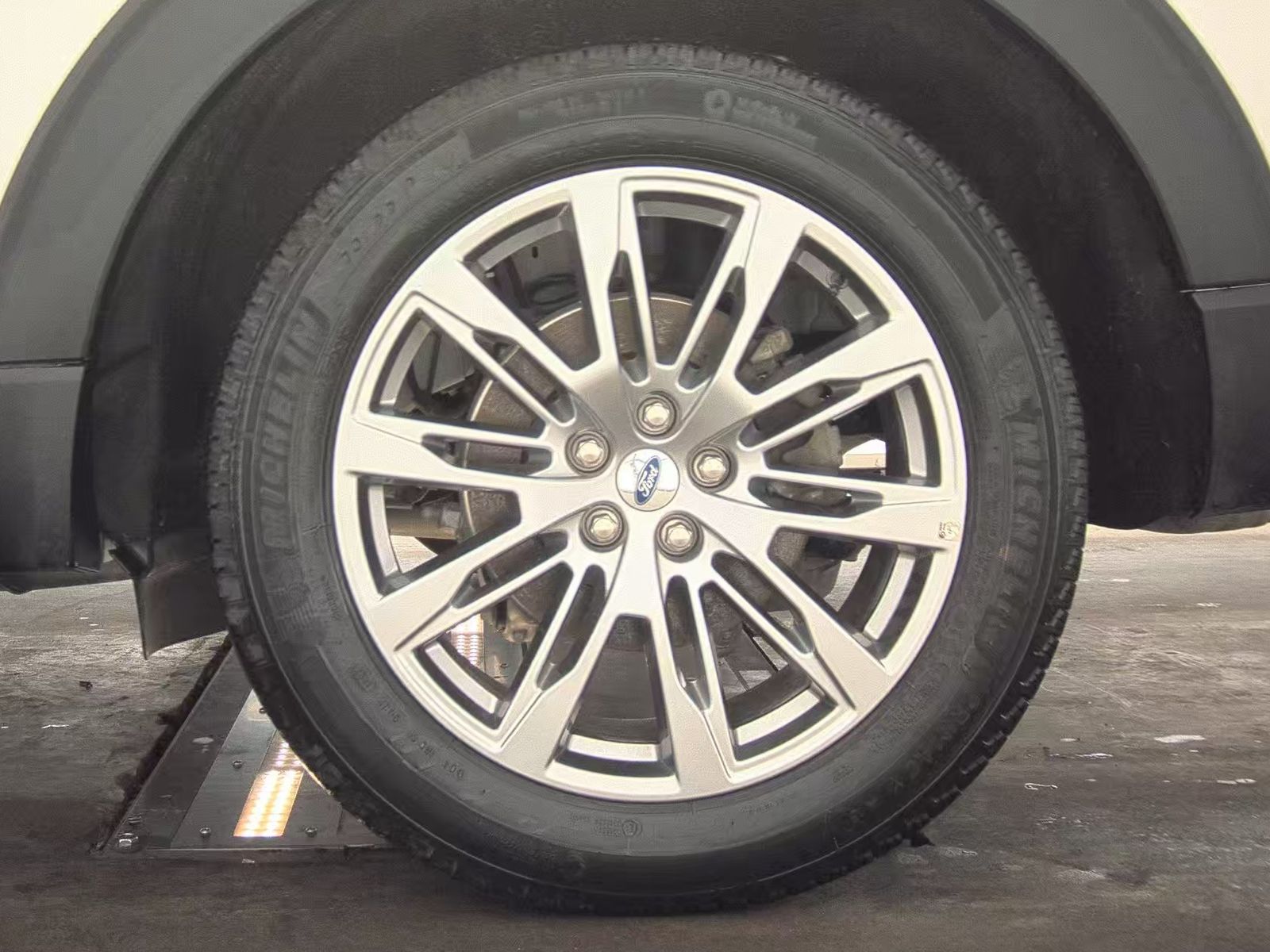 2025 Ford Explorer Platinum AWD