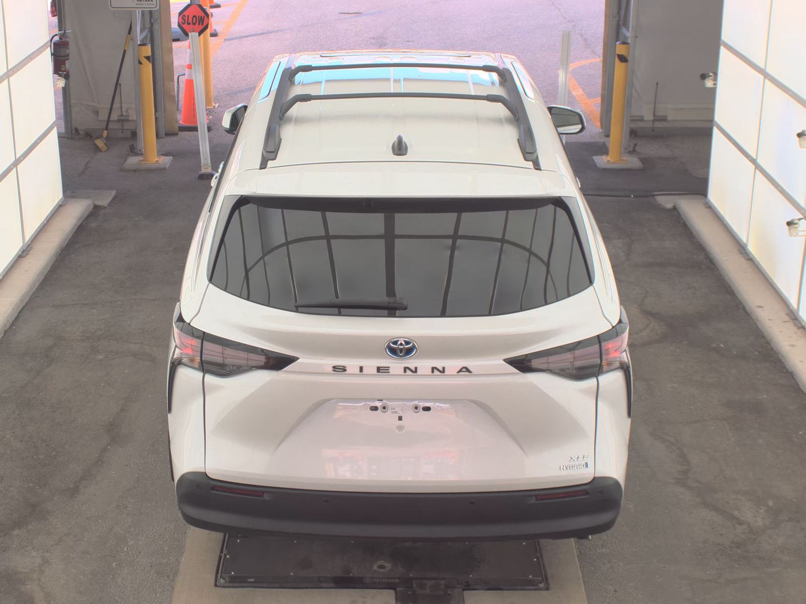 2023 Toyota Sienna XLE FWD