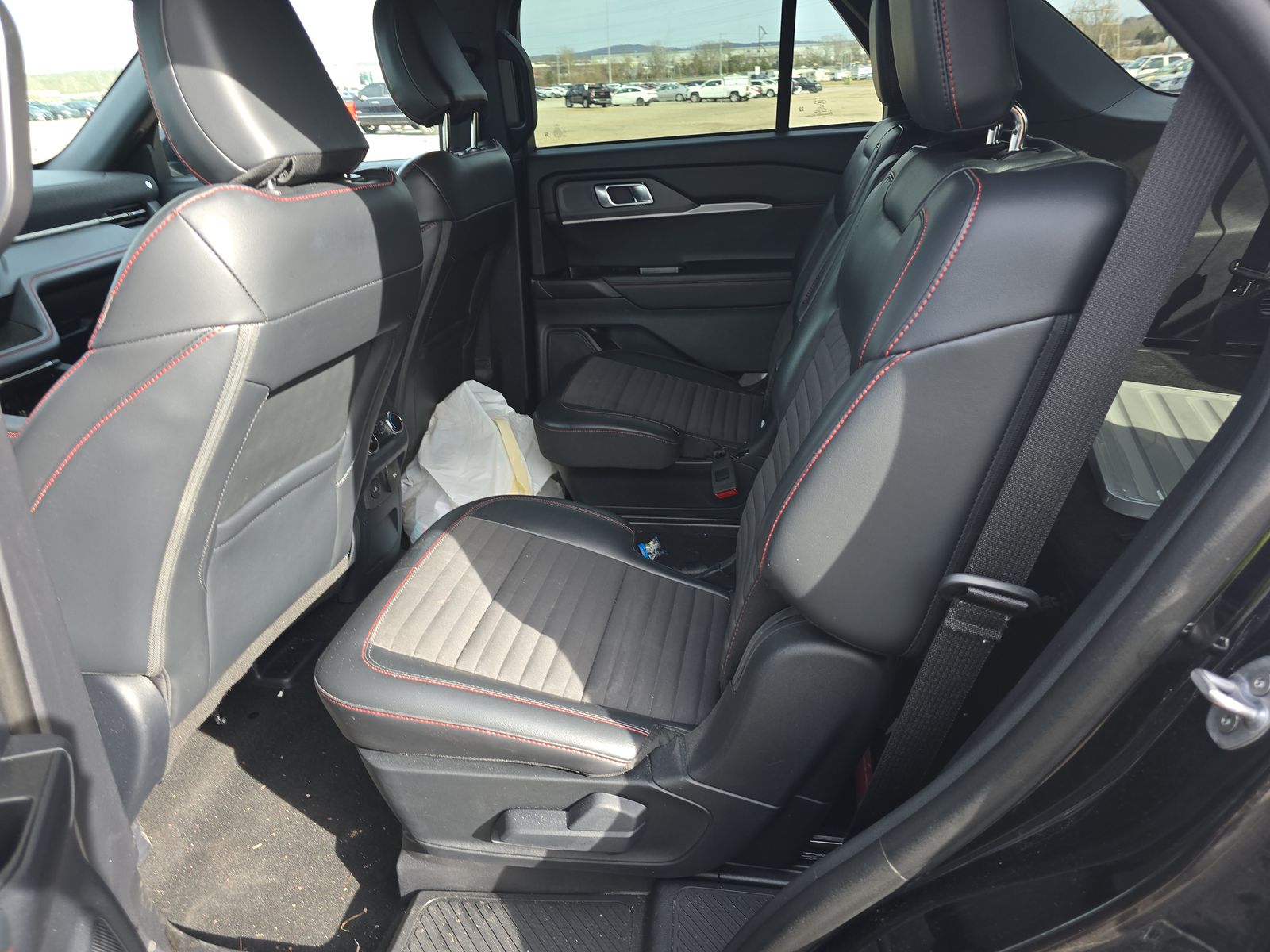 2025 Ford Explorer ST-Line AWD