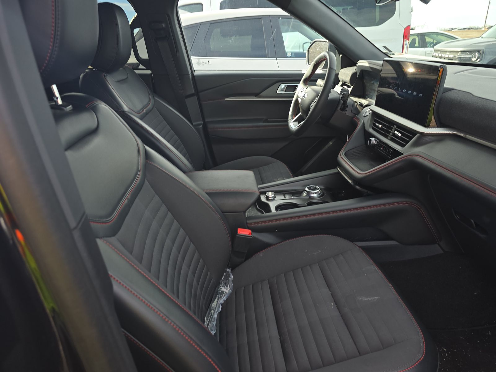 2025 Ford Explorer ST-Line AWD