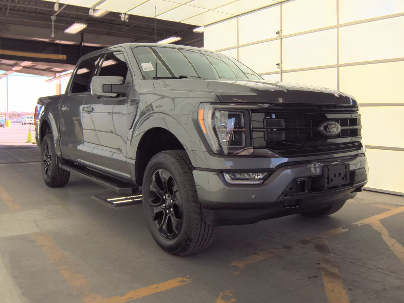 2023 Ford F-150 Lariat AWD